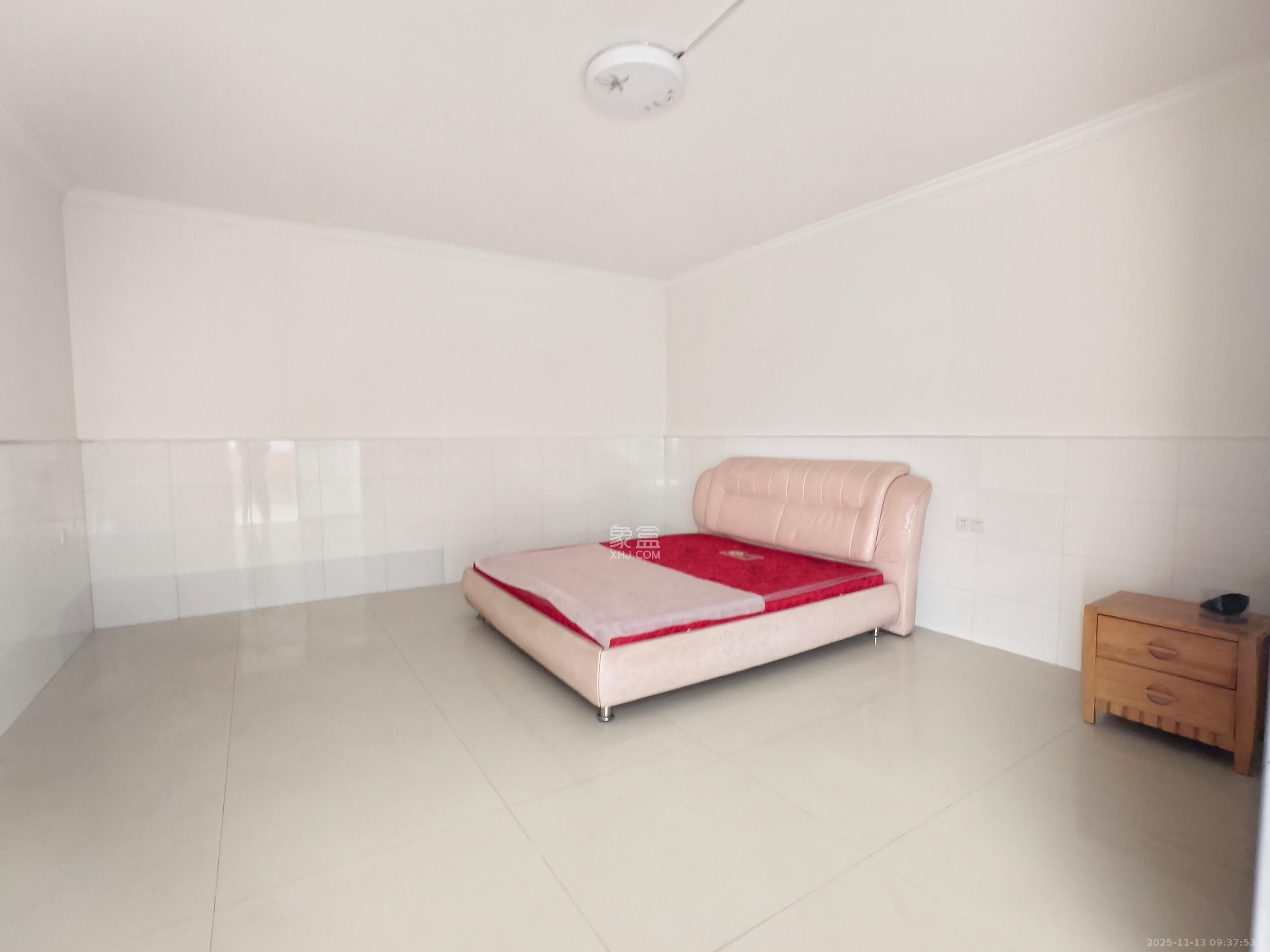 东业早安星城  3室2厅2卫    3000.0元/月室内图