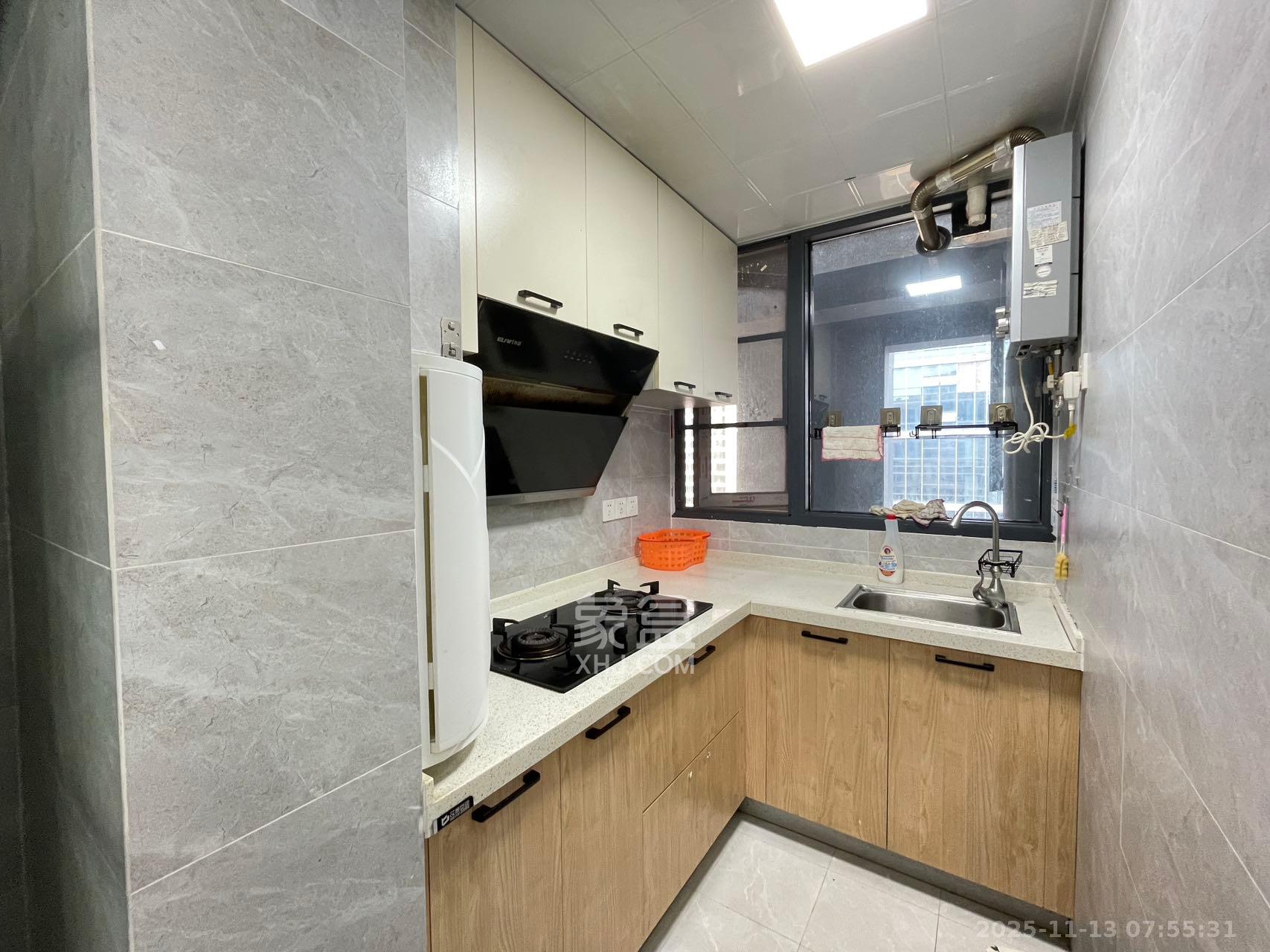 天健城  2室1厅1卫    2900.0元/月室内图