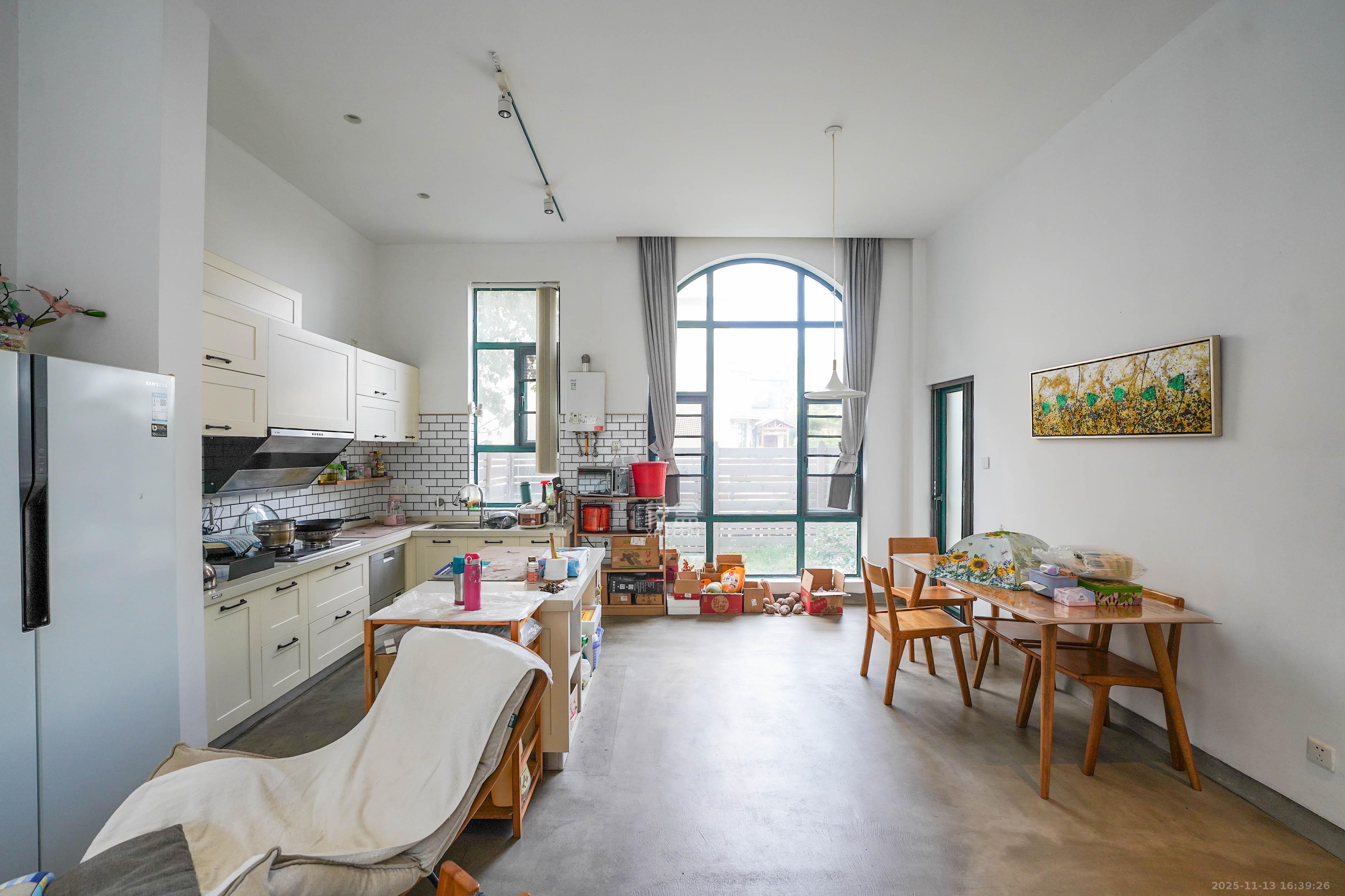 御邦  1室0厅0卫    298.0万厨房