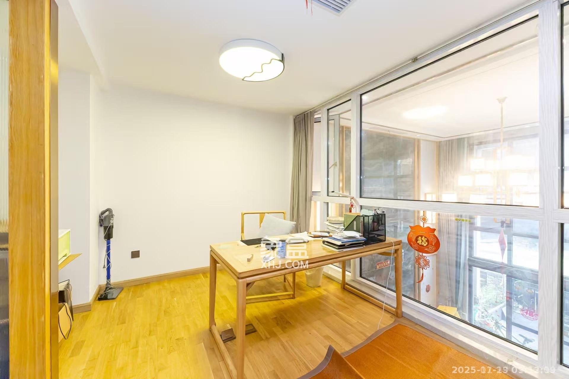 盈峰翠邸 5室2厅3卫 10000.0元/月 盈峰翠邸 5室2厅3卫 10000.0元/月室内图