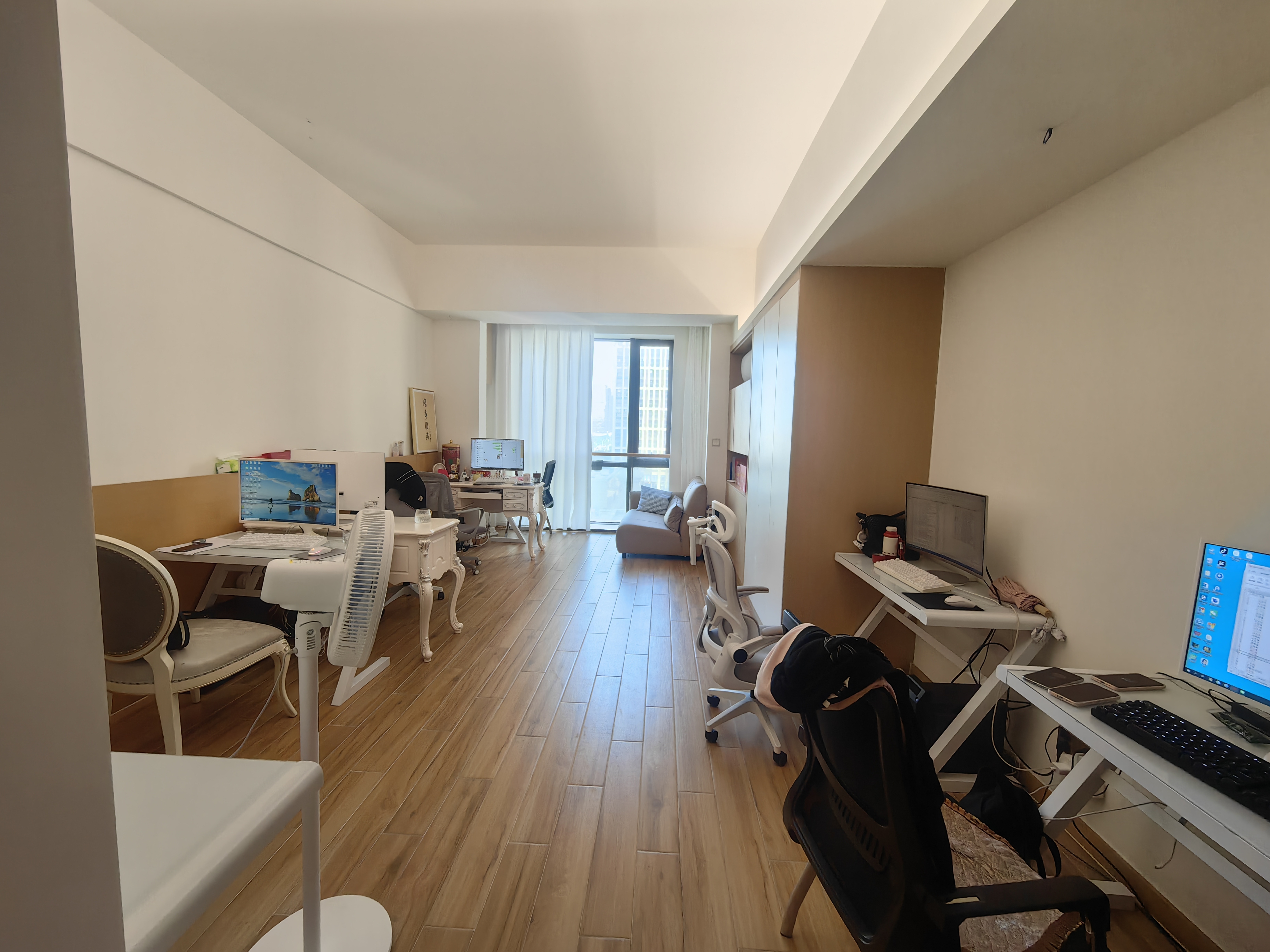 海航豪庭南苑  1室1厅1卫    1800.0元/月室内图