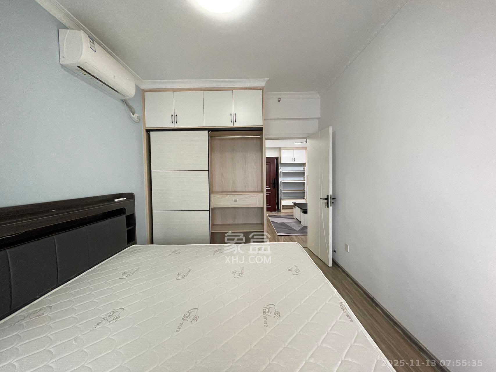 天健城  2室1厅1卫    2900.0元/月室内图