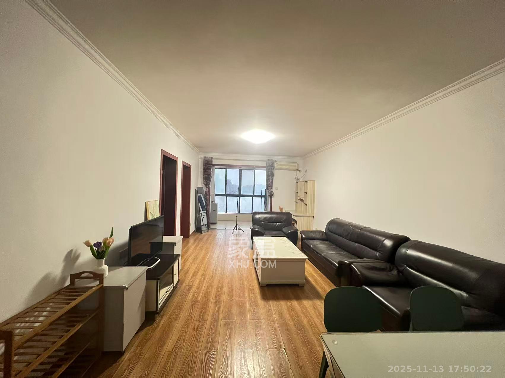 东玺门 1室2厅1卫 2300.0元/月 东玺门 1室2厅1卫 2300.0元/月室内图