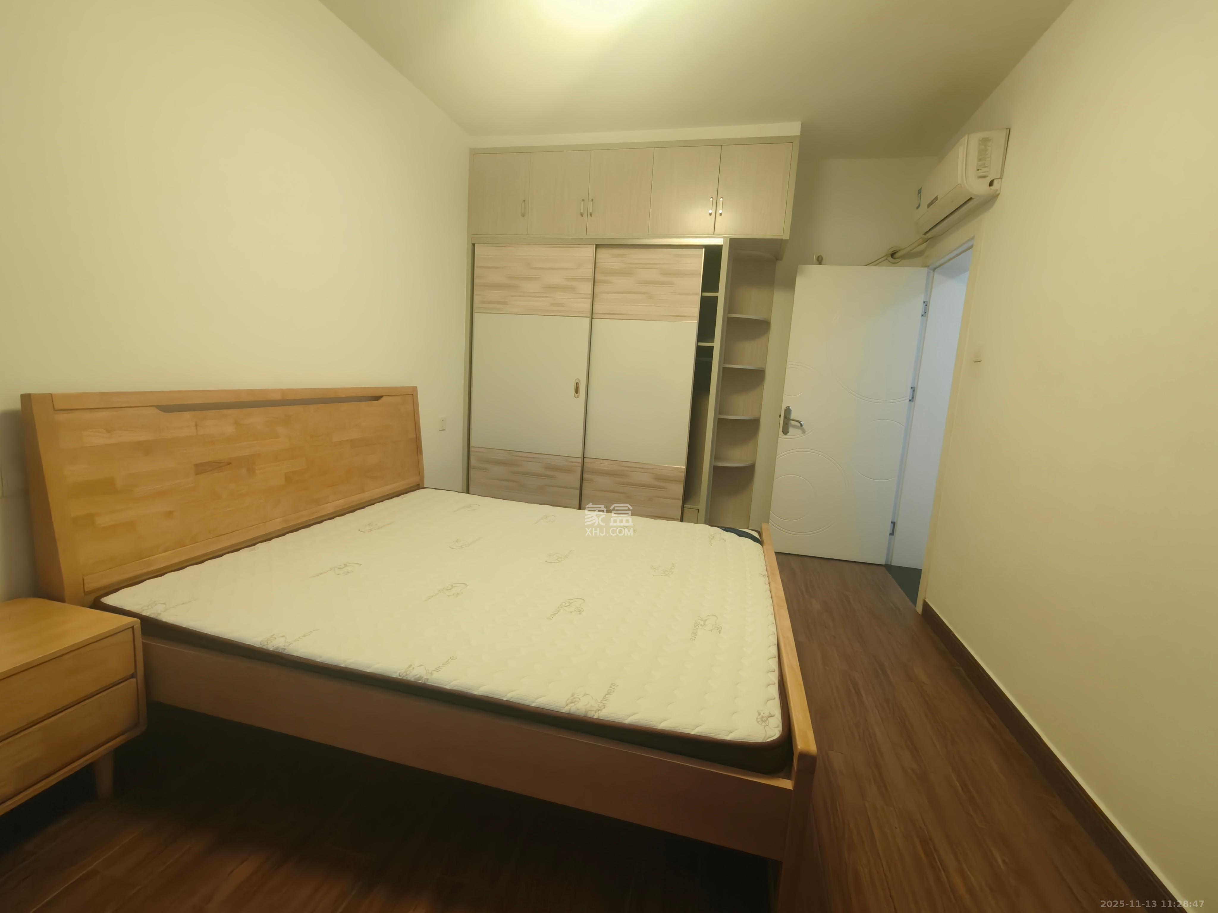 盛隆佳园 2室2厅1卫 2200.0元/月 盛隆佳园 2室2厅1卫 2200.0元/月室内图