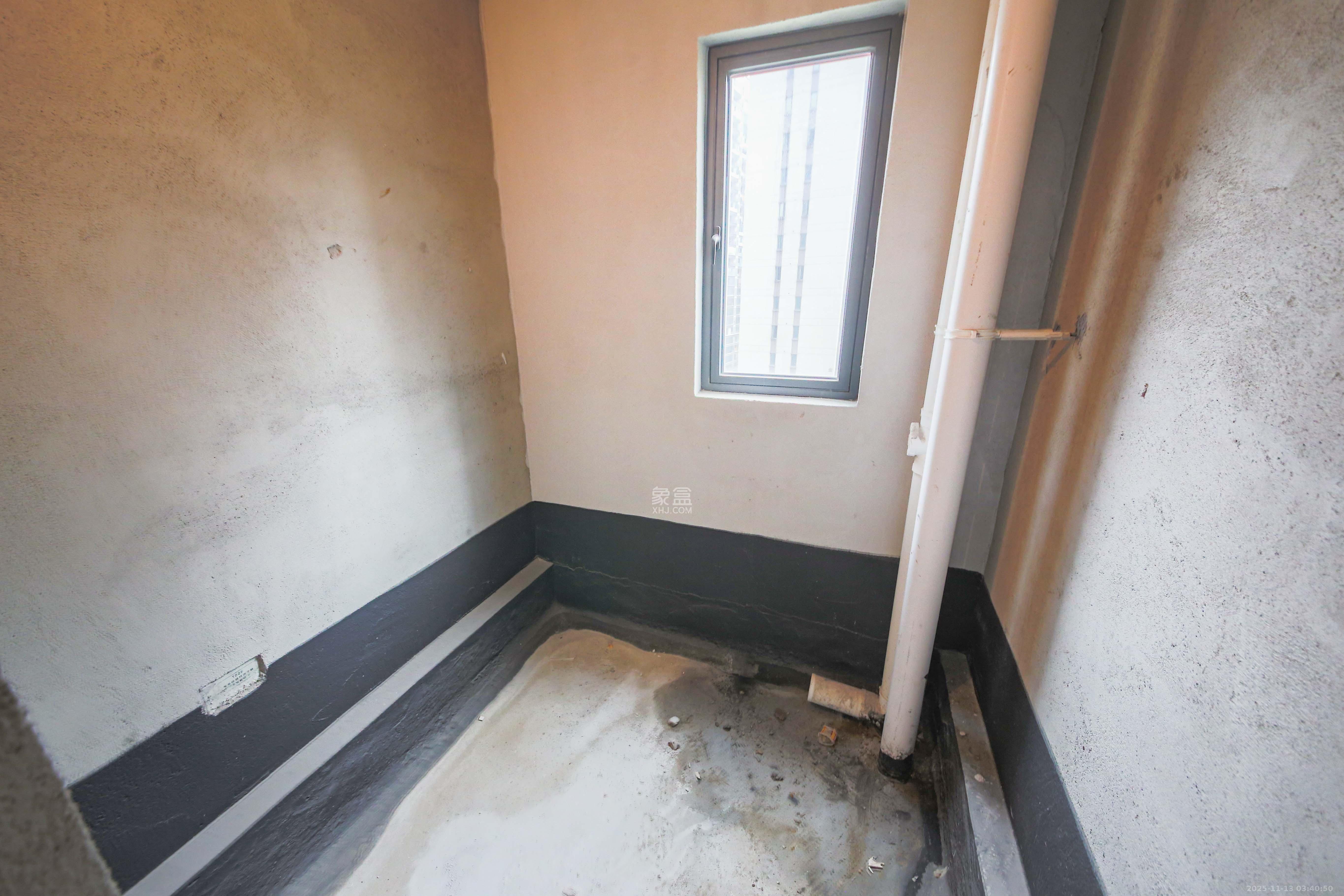 中建钰和城 4室2厅2卫 168.0万 中建钰和城 4室2厅2卫 168.0万卫生间