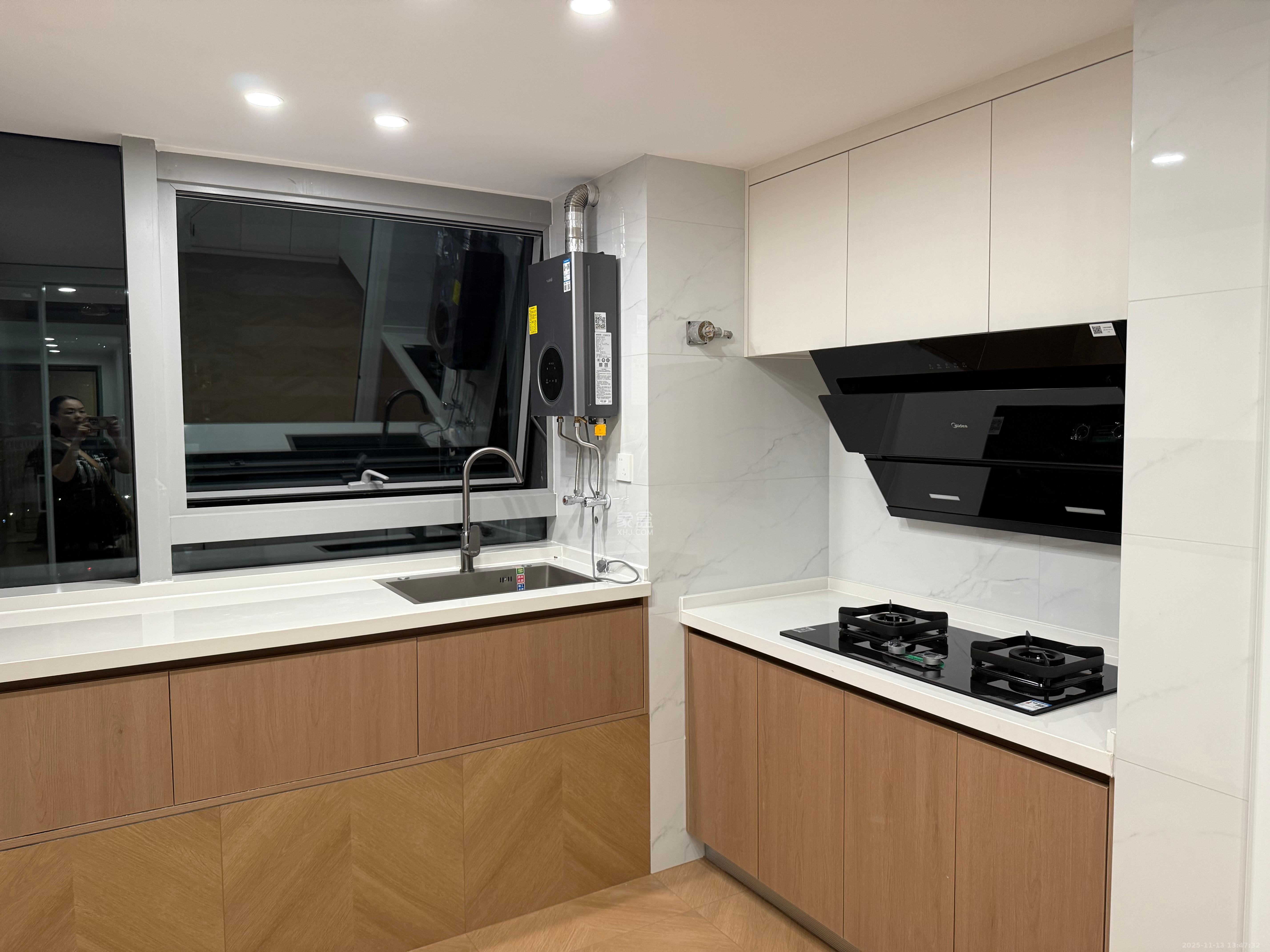 复地滨江金融中心  2室2厅1卫    2800.0元/月室内图