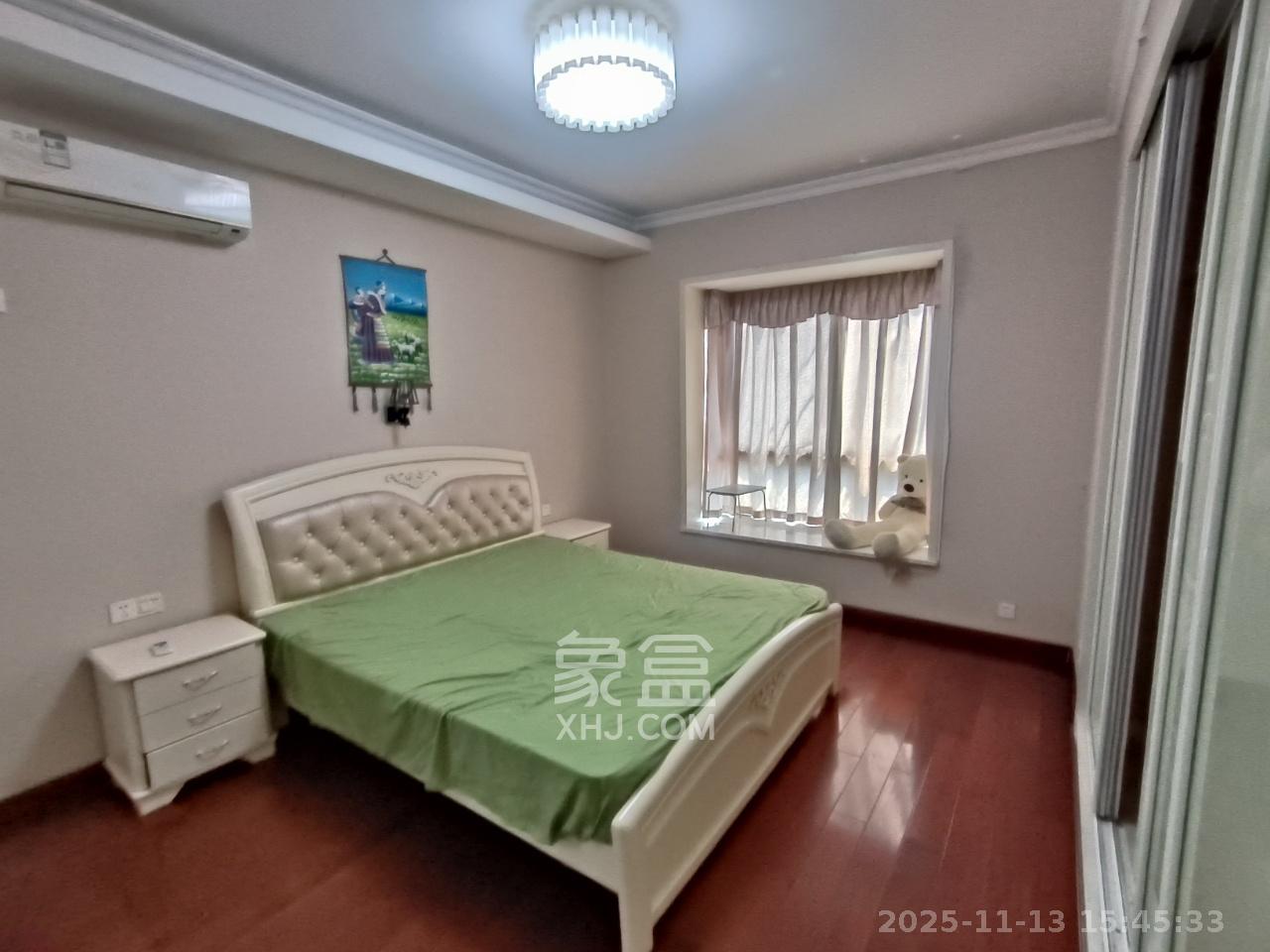 恒盛世家  3室2厅2卫    2000.0元/月