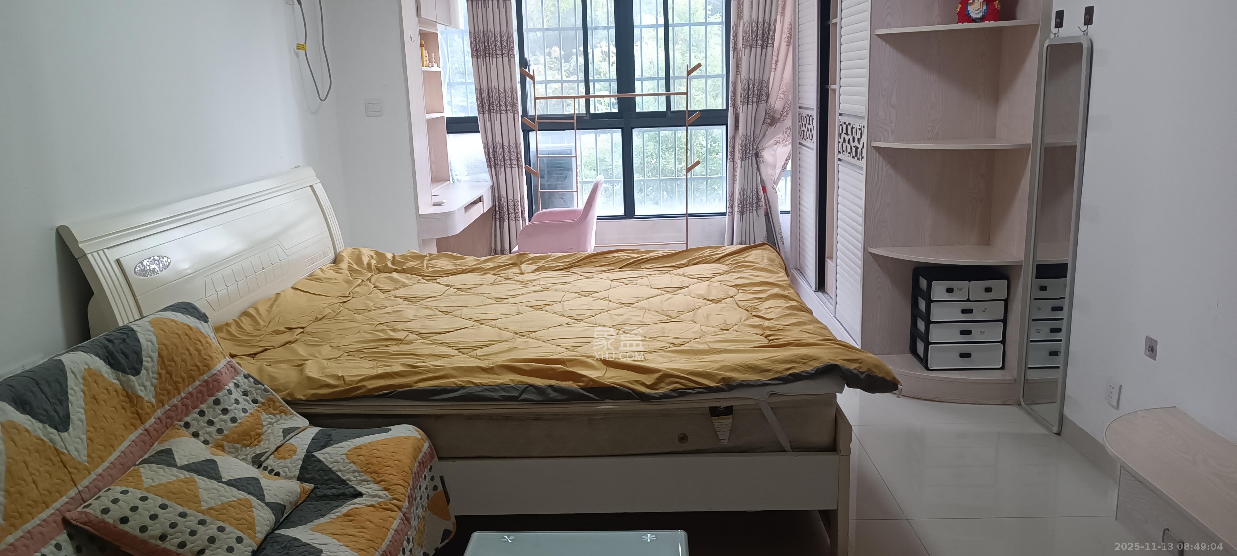 保利麓谷林语I区  1室1厅1卫    1600.0元/月