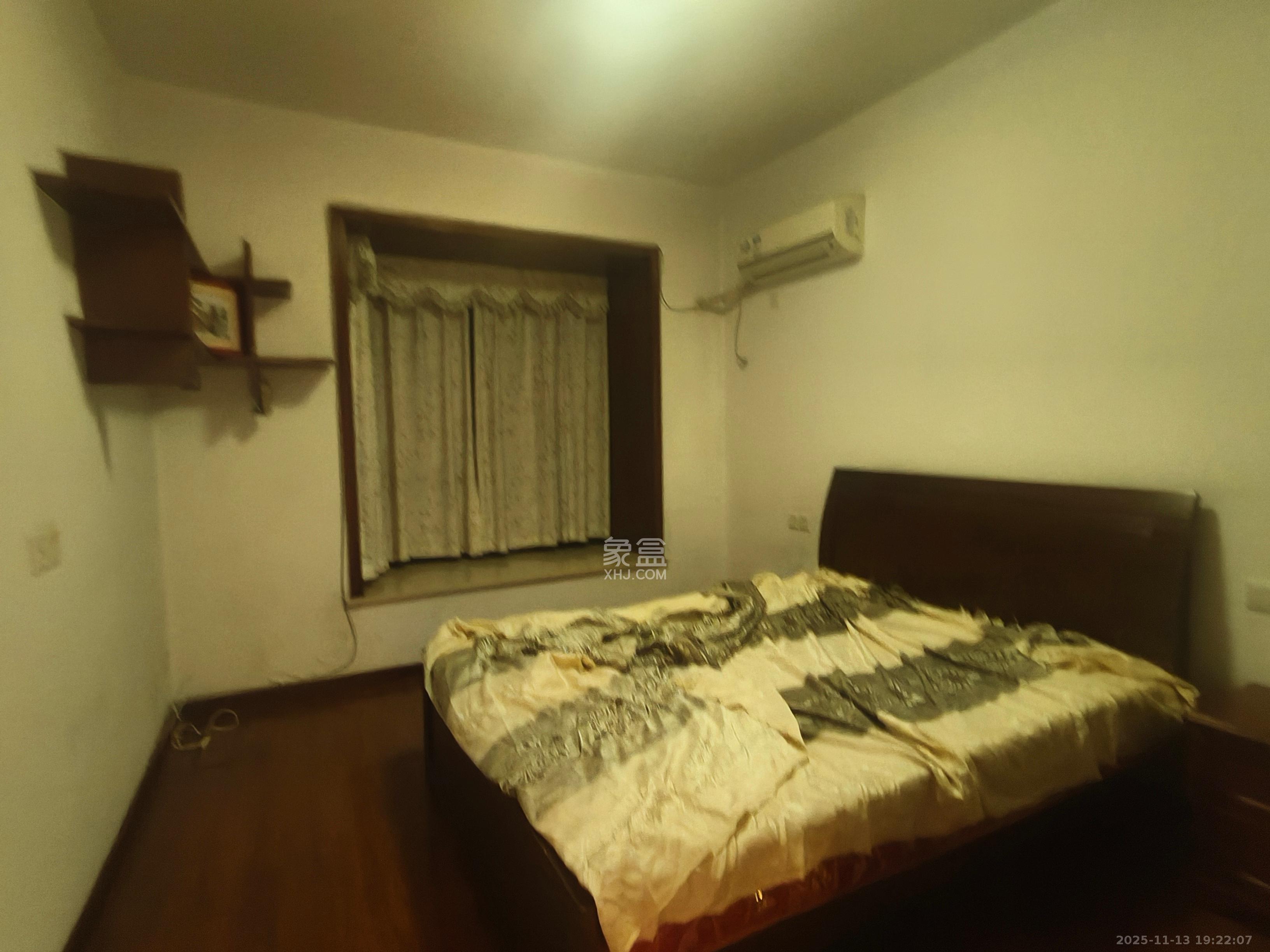 美林水郡  3室2厅2卫    2800.0元/月室内图