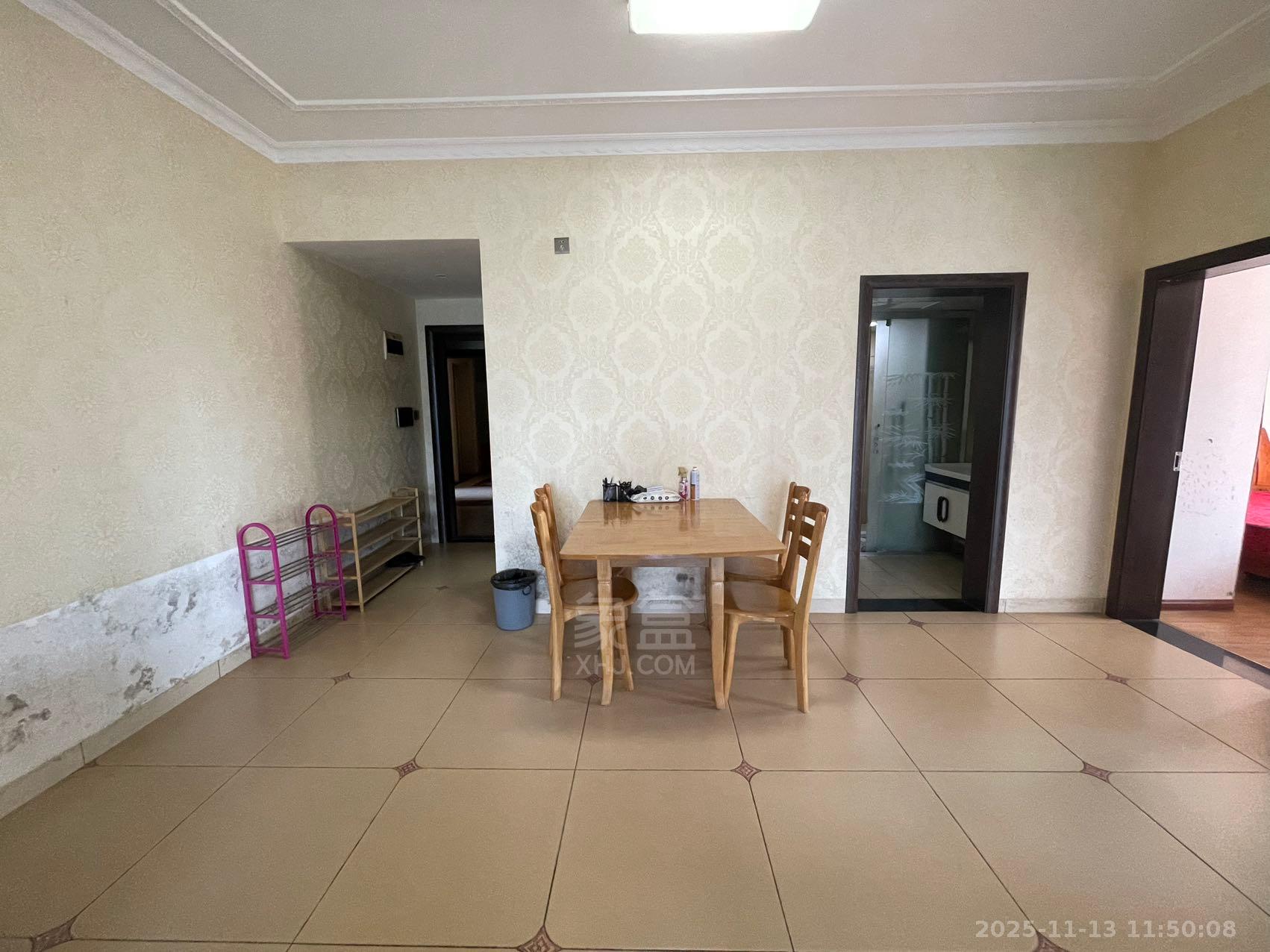 庐山春天早安华晨  1室1厅1卫    1600.0元/月