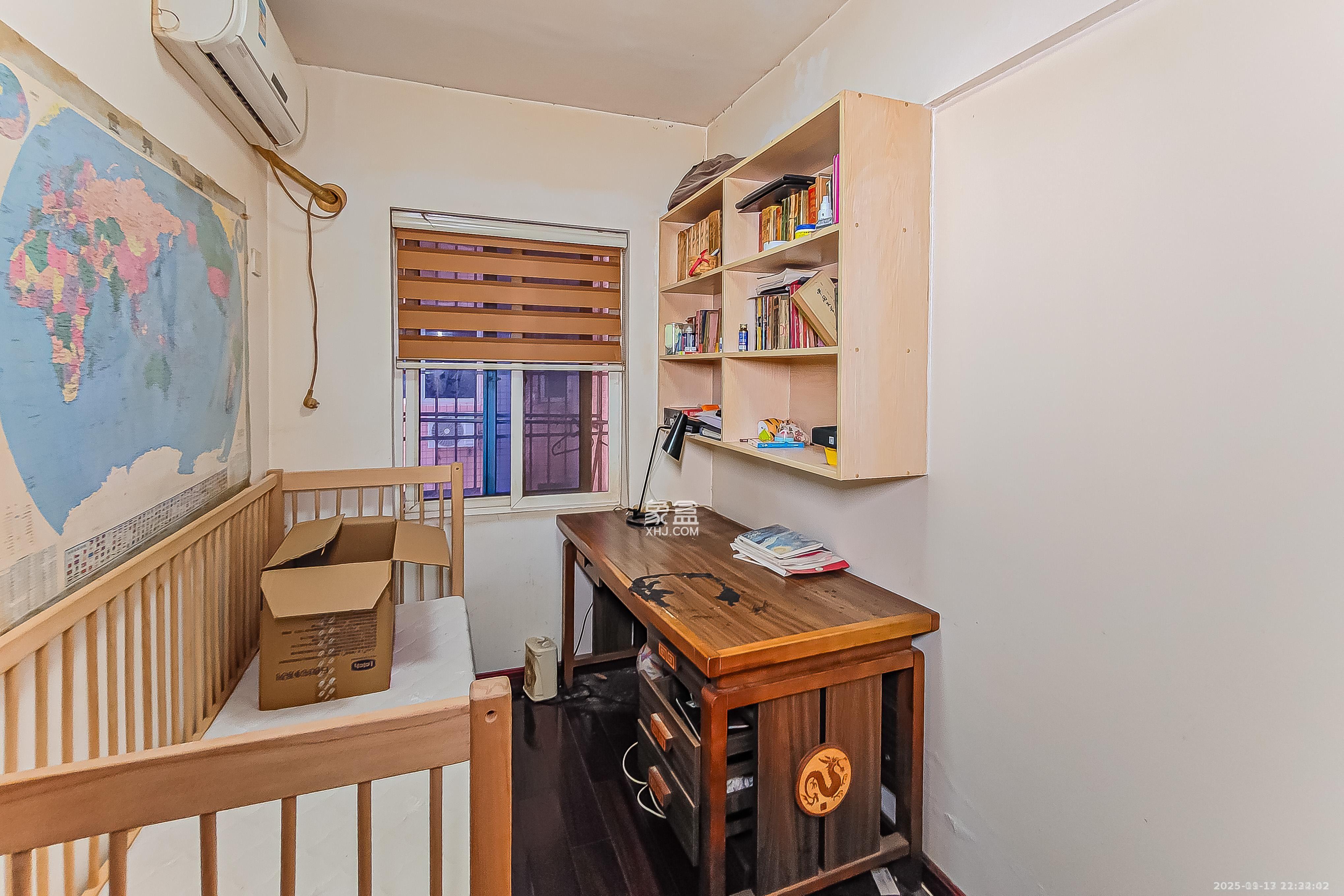 森宇佳园 4室2厅1卫 2500.0元/月 森宇佳园 4室2厅1卫 2500.0元/月室内图