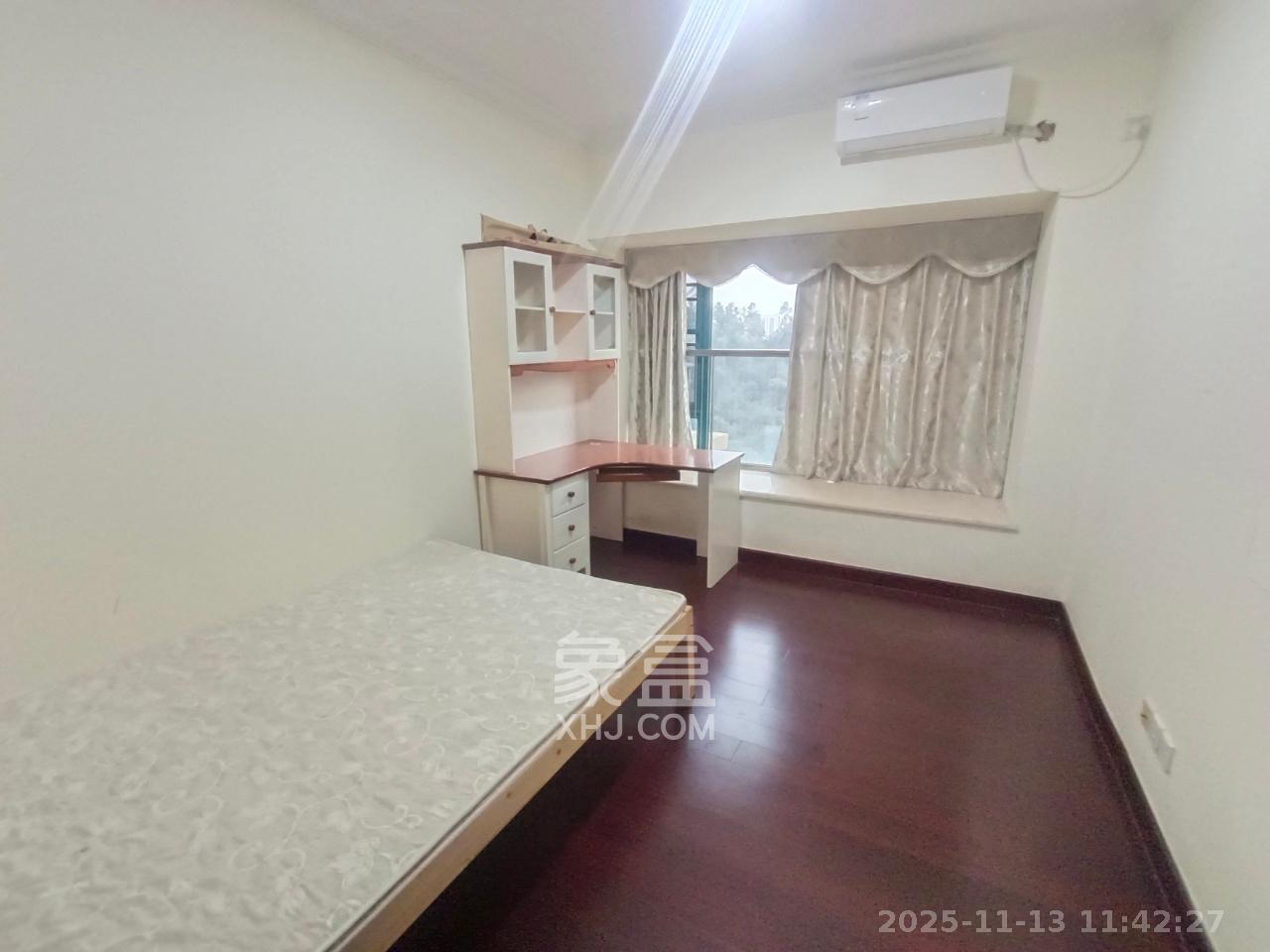 恒大城 1室2厅1卫 2400.0元/月 恒大城 1室2厅1卫 2400.0元/月室内图