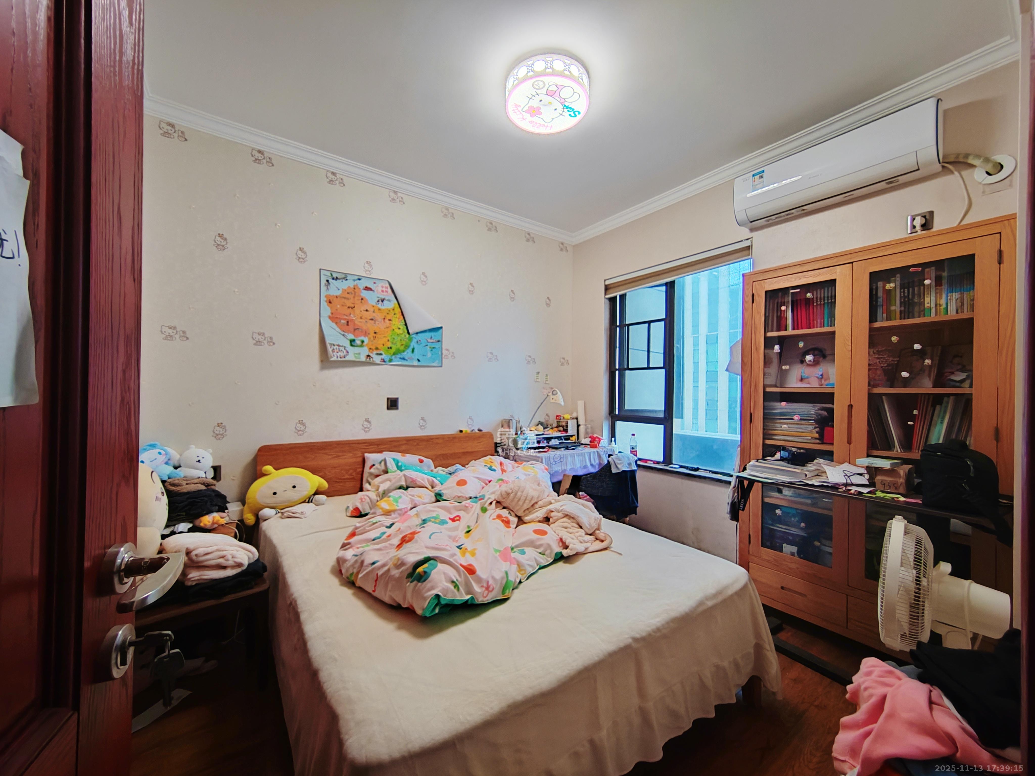 南山雍江汇（滨江国际新城）  4室2厅2卫    5500.0元/月室内图