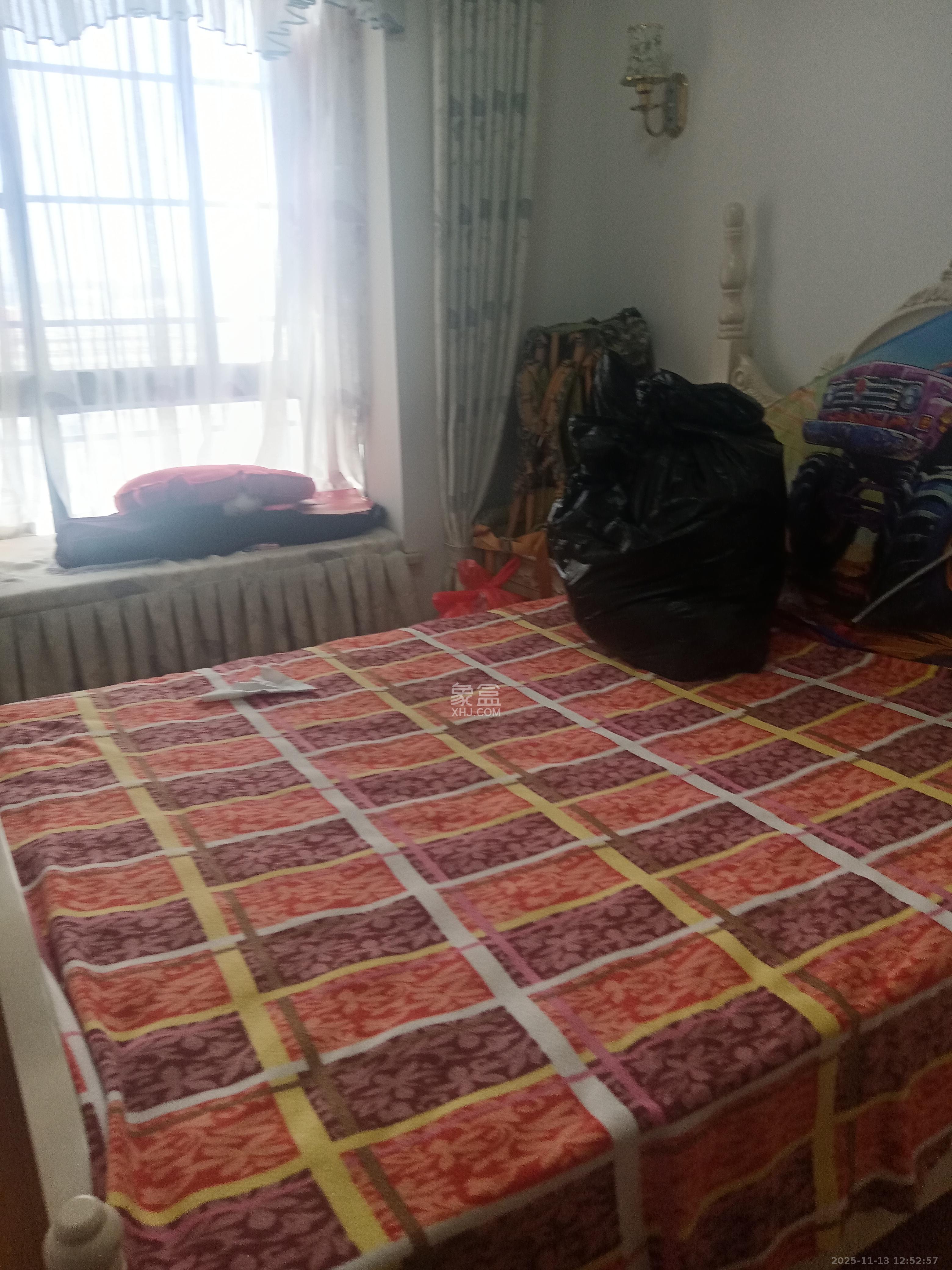 五矿格澜郡  3室2厅2卫    2000.0元/月室内图