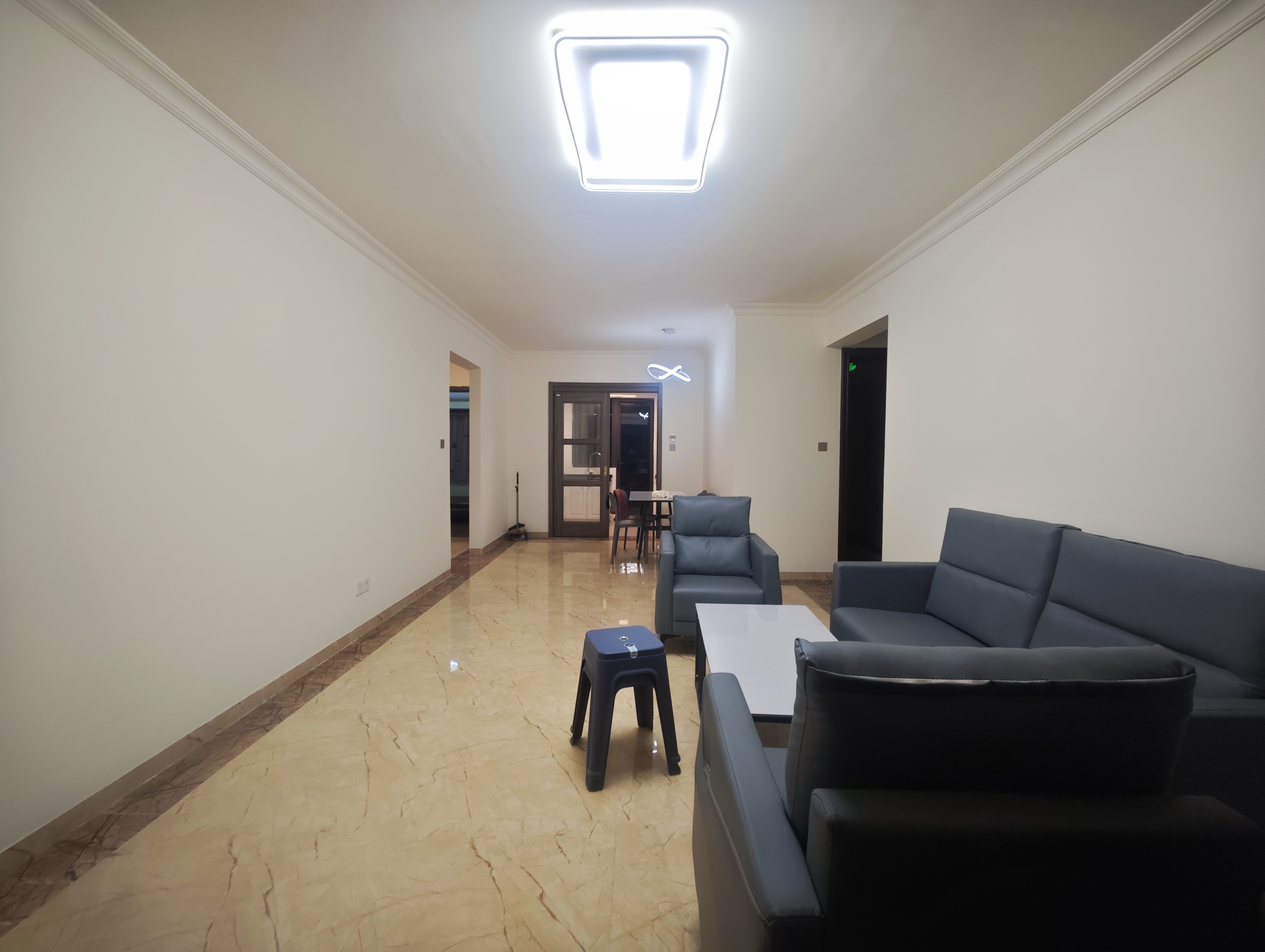 碧桂园豪园-二期 3室2厅2卫 1500.0元/月 碧桂园豪园-二期 3室2厅2卫 1500.0元/月室内图