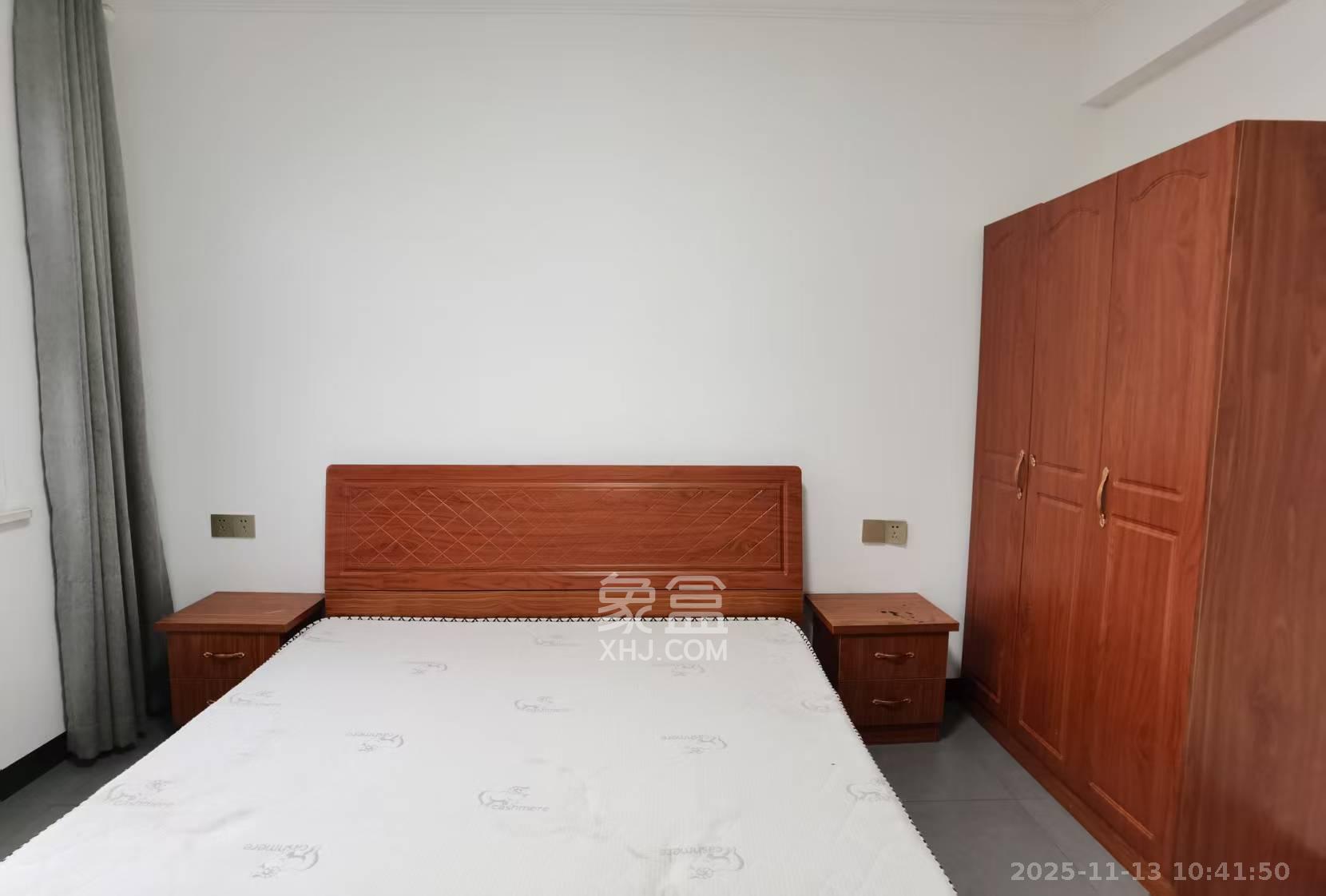 乾源国际  3室2厅2卫    1800.0元/月室内图