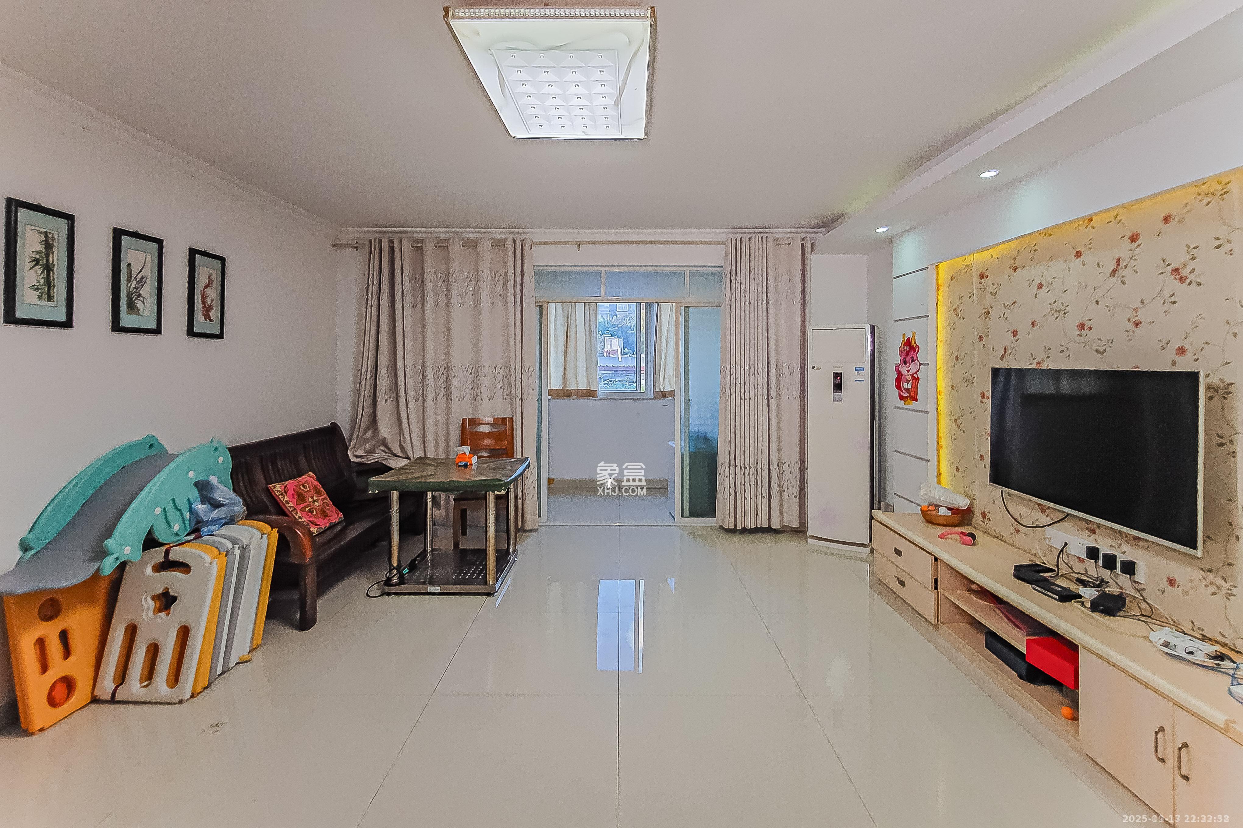 森宇佳园 4室2厅1卫 2500.0元/月 森宇佳园 4室2厅1卫 2500.0元/月室内图