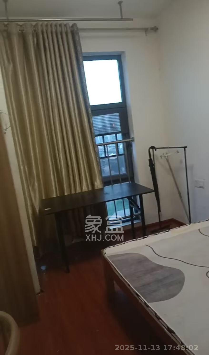 江南华府 1室1厅1卫 700.0元/月 江南华府 1室1厅1卫 700.0元/月室内图