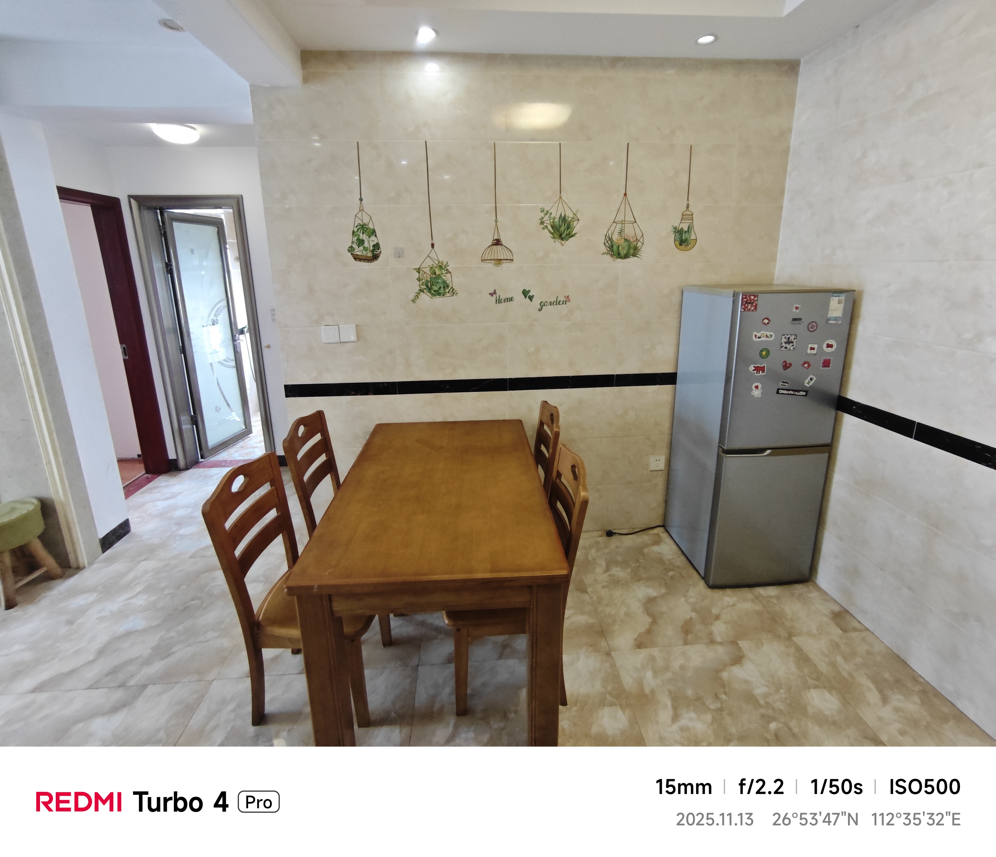 华辰汇景一、二期  1室0厅0卫    2000.0元/月