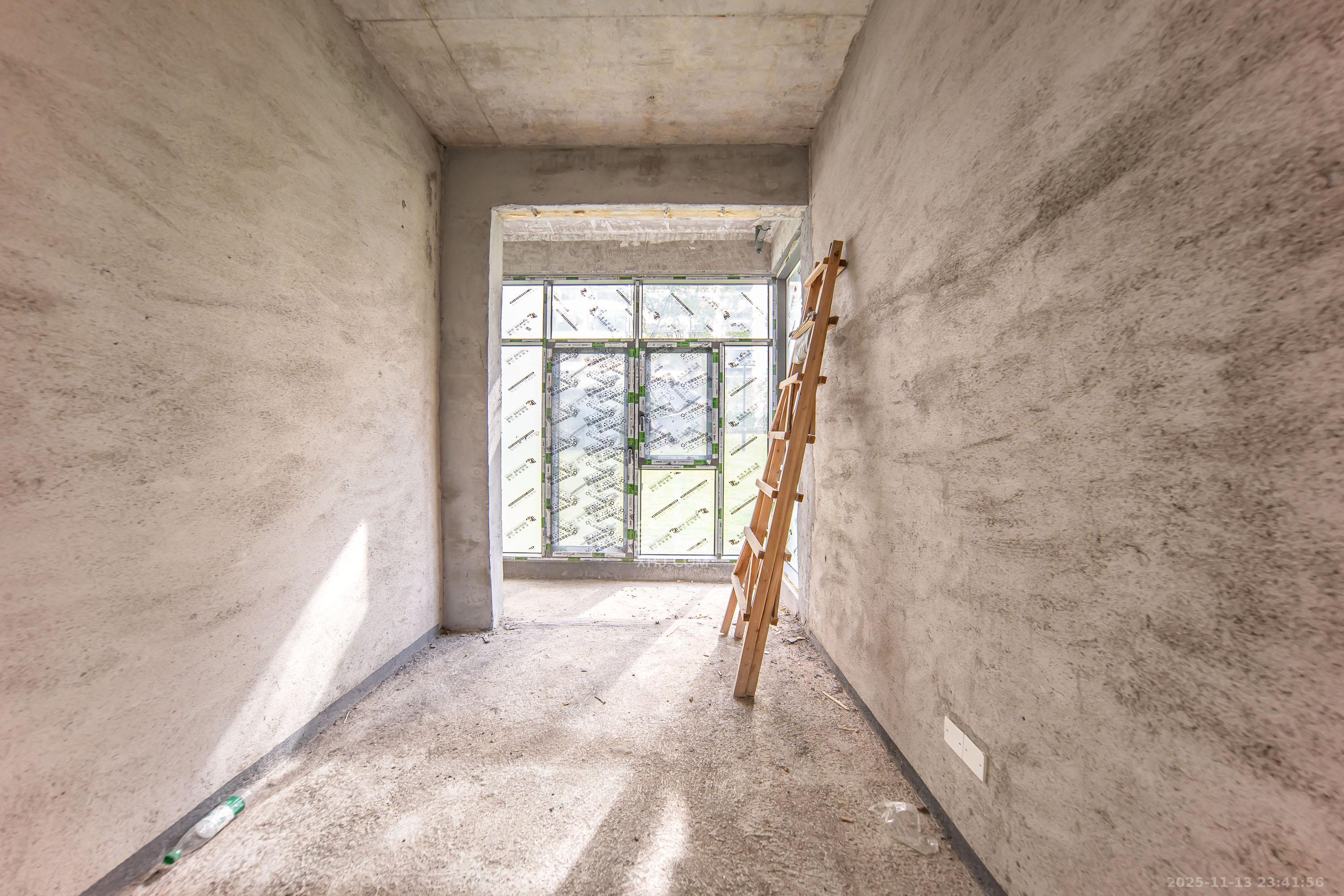 保利长交锦上 4室2厅2卫 120.0万 保利长交锦上 4室2厅2卫 120.0万卧室