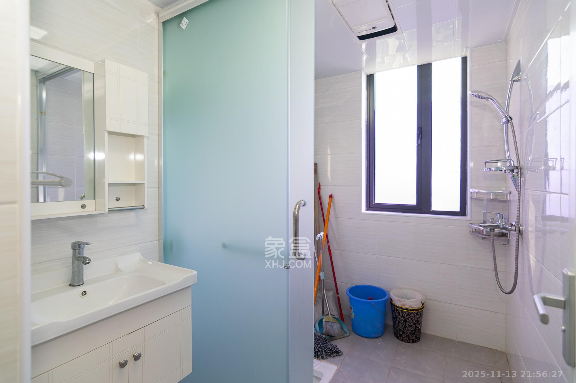 澳海望洲府 3室2厅1卫 65.0万 澳海望洲府 3室2厅1卫 65.0万卫生间