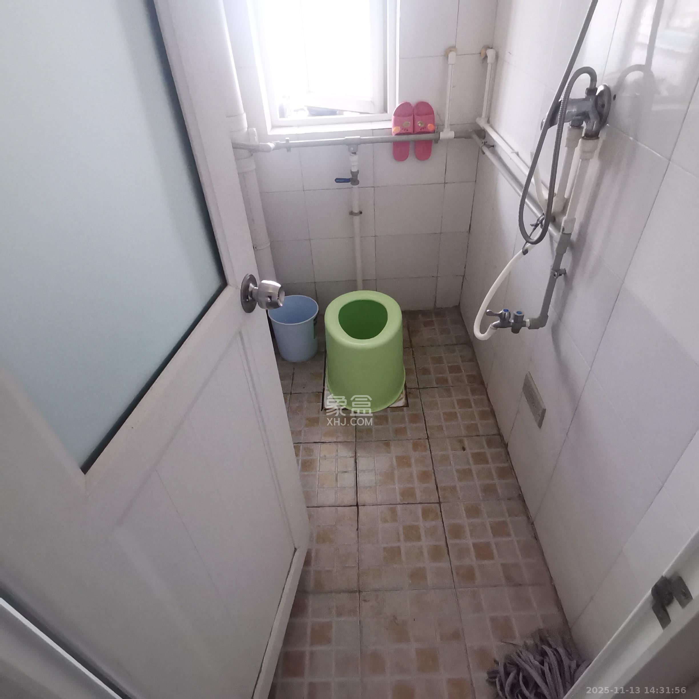 长房凤凰佳园  1室0厅0卫    1200.0元/月室内图