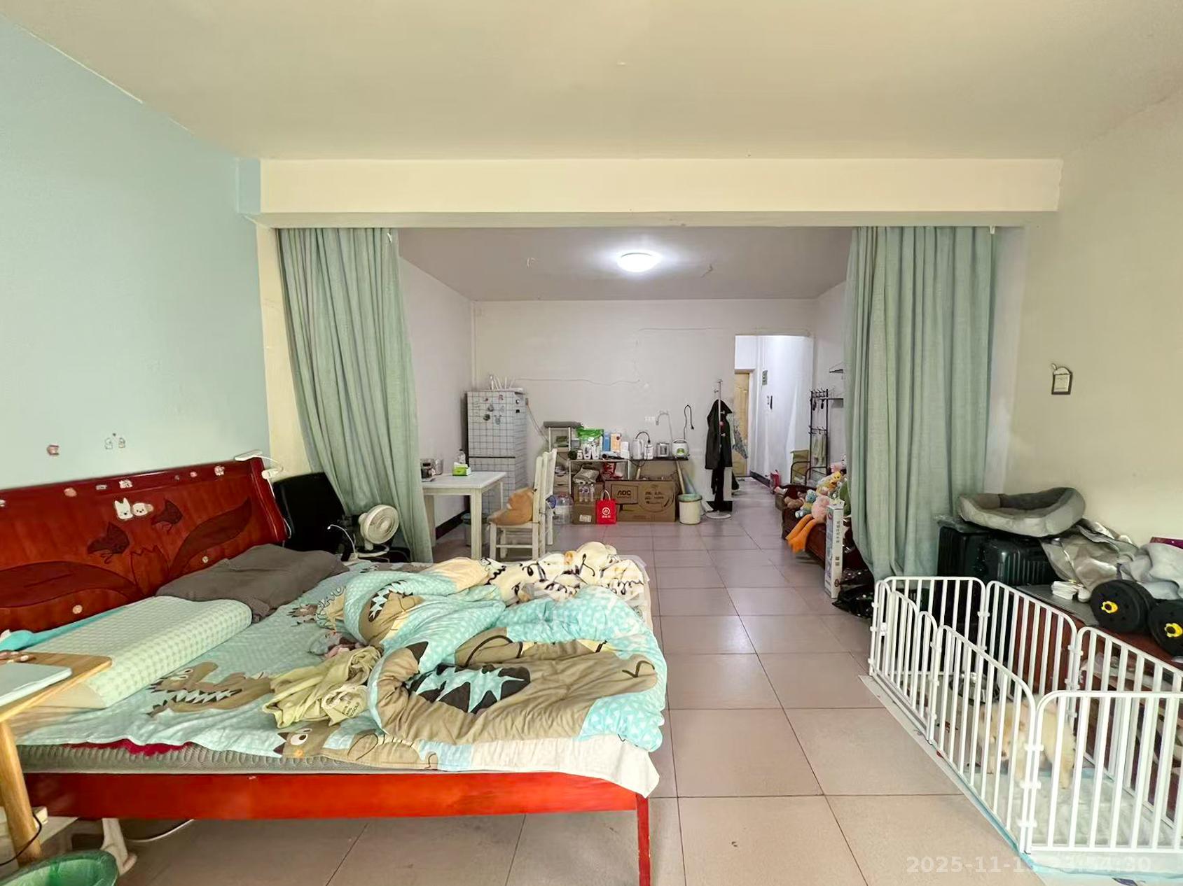 马王堆商贸城  1室1厅1卫    24.8万卧室