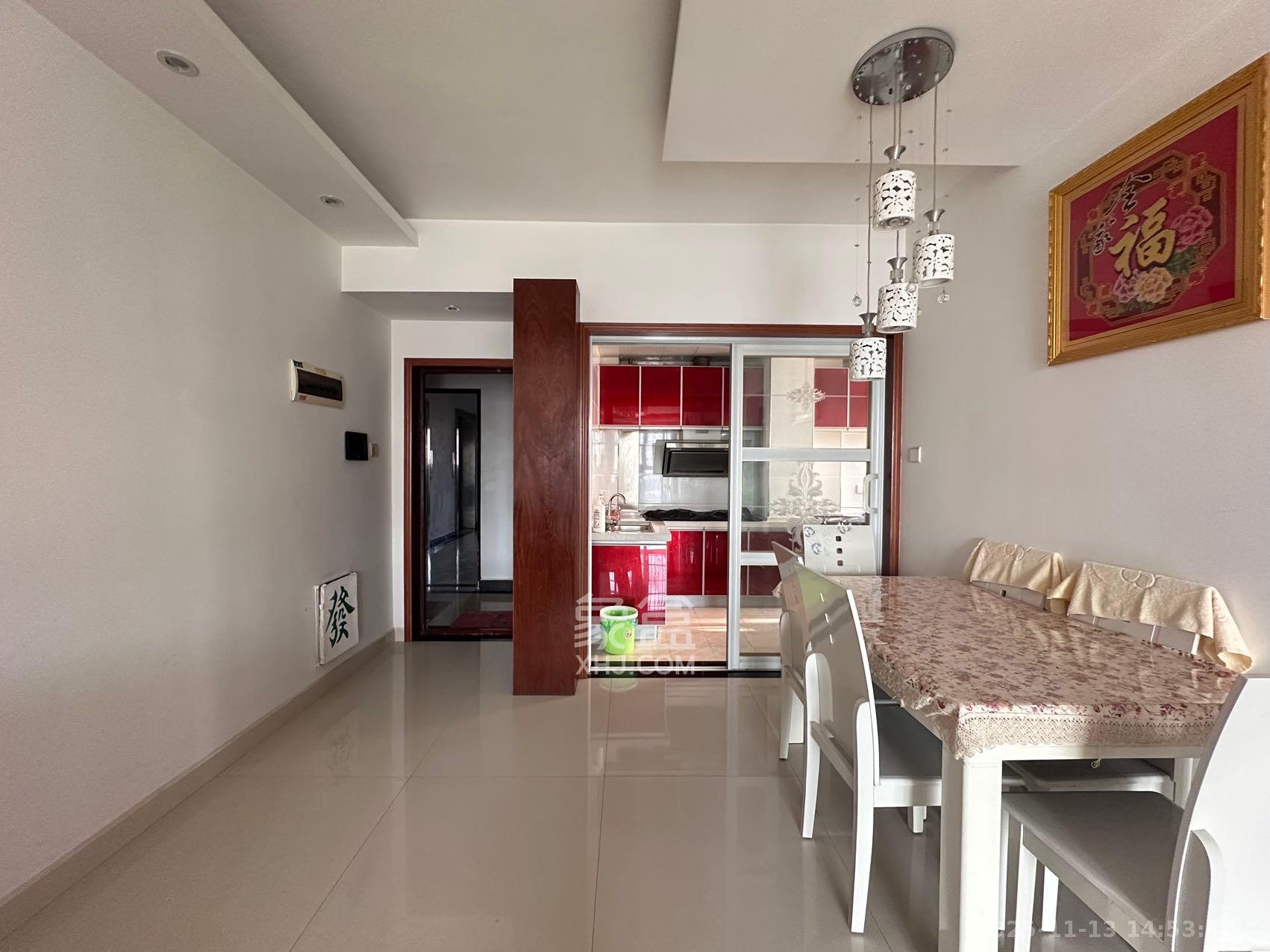 月畔湾  2室2厅1卫    2300.0元/月室内图