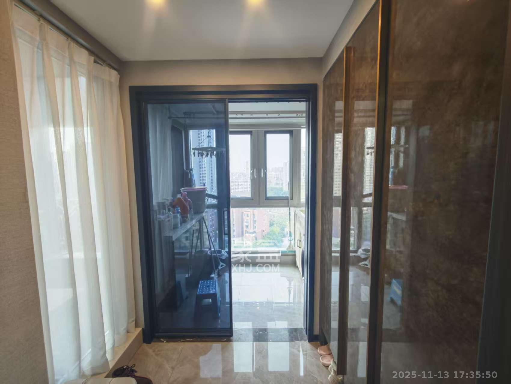 京武浪琴山一、二期  1室0厅0卫    8800.0元/月室内图