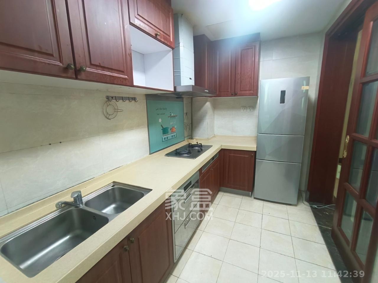 恒大城 1室2厅1卫 2400.0元/月 恒大城 1室2厅1卫 2400.0元/月室内图