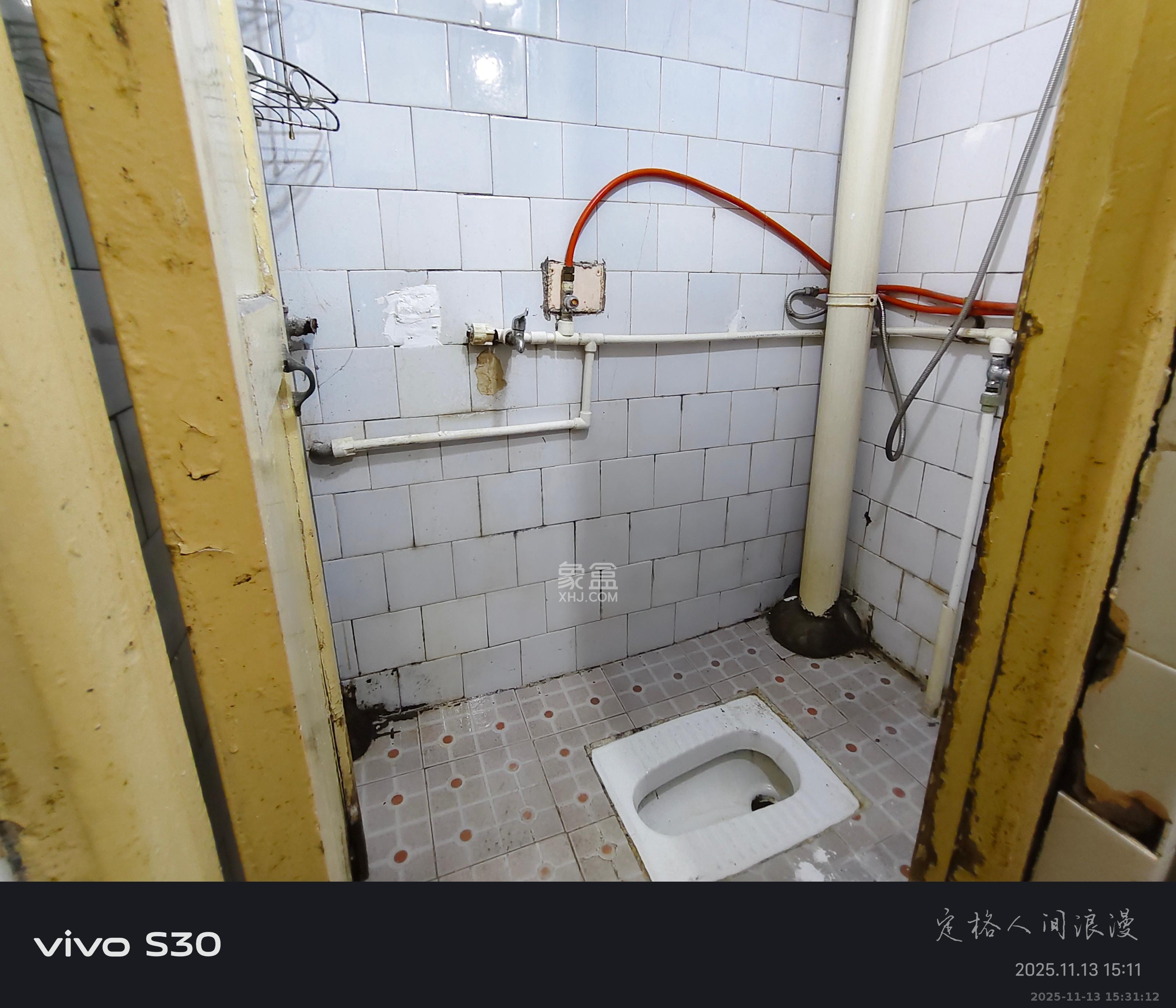 桐荫里社区 2室1厅1卫 1600.0元/月 桐荫里社区 2室1厅1卫 1600.0元/月室内图