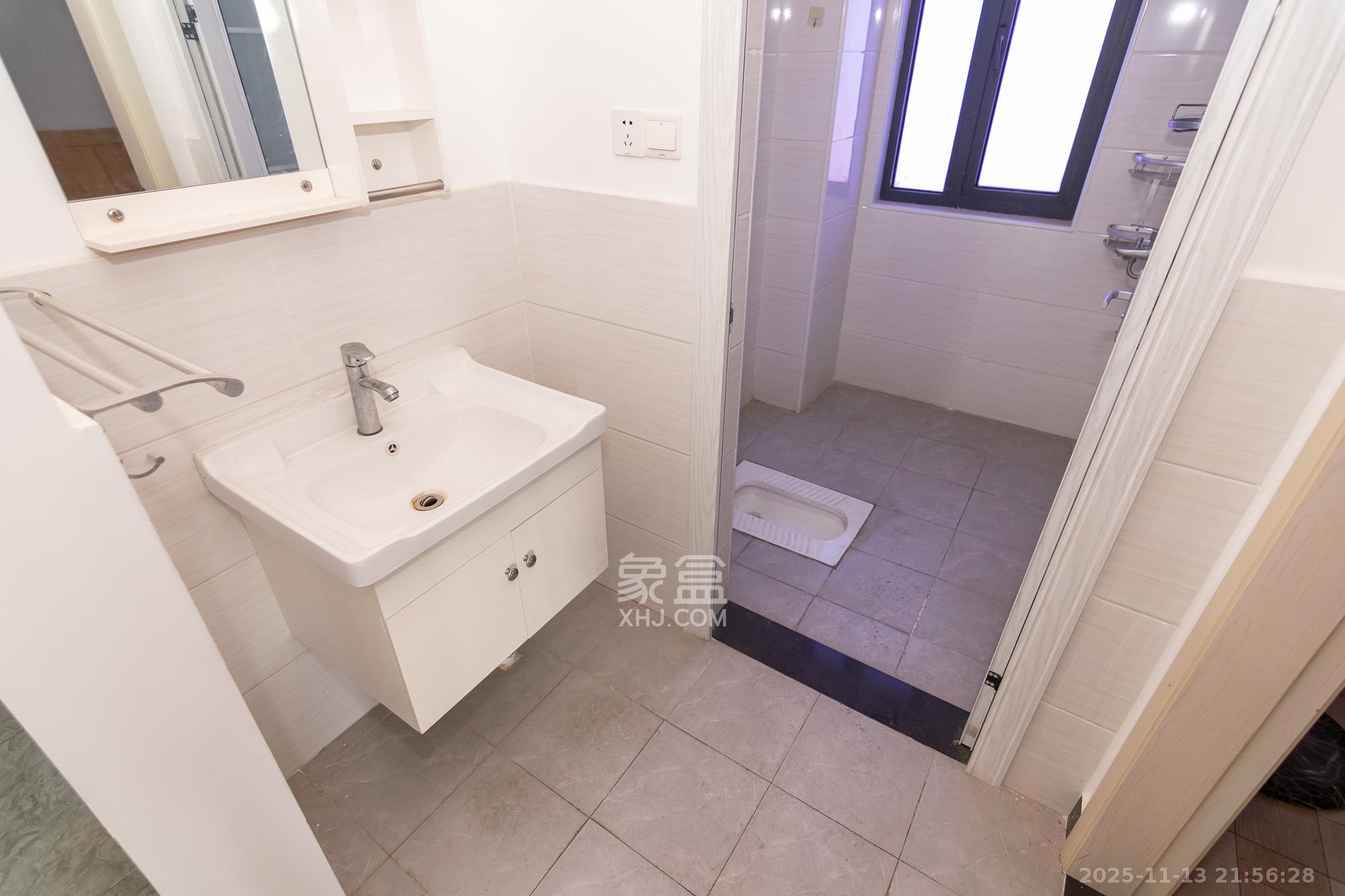 澳海望洲府 3室2厅1卫 65.0万 澳海望洲府 3室2厅1卫 65.0万卫生间