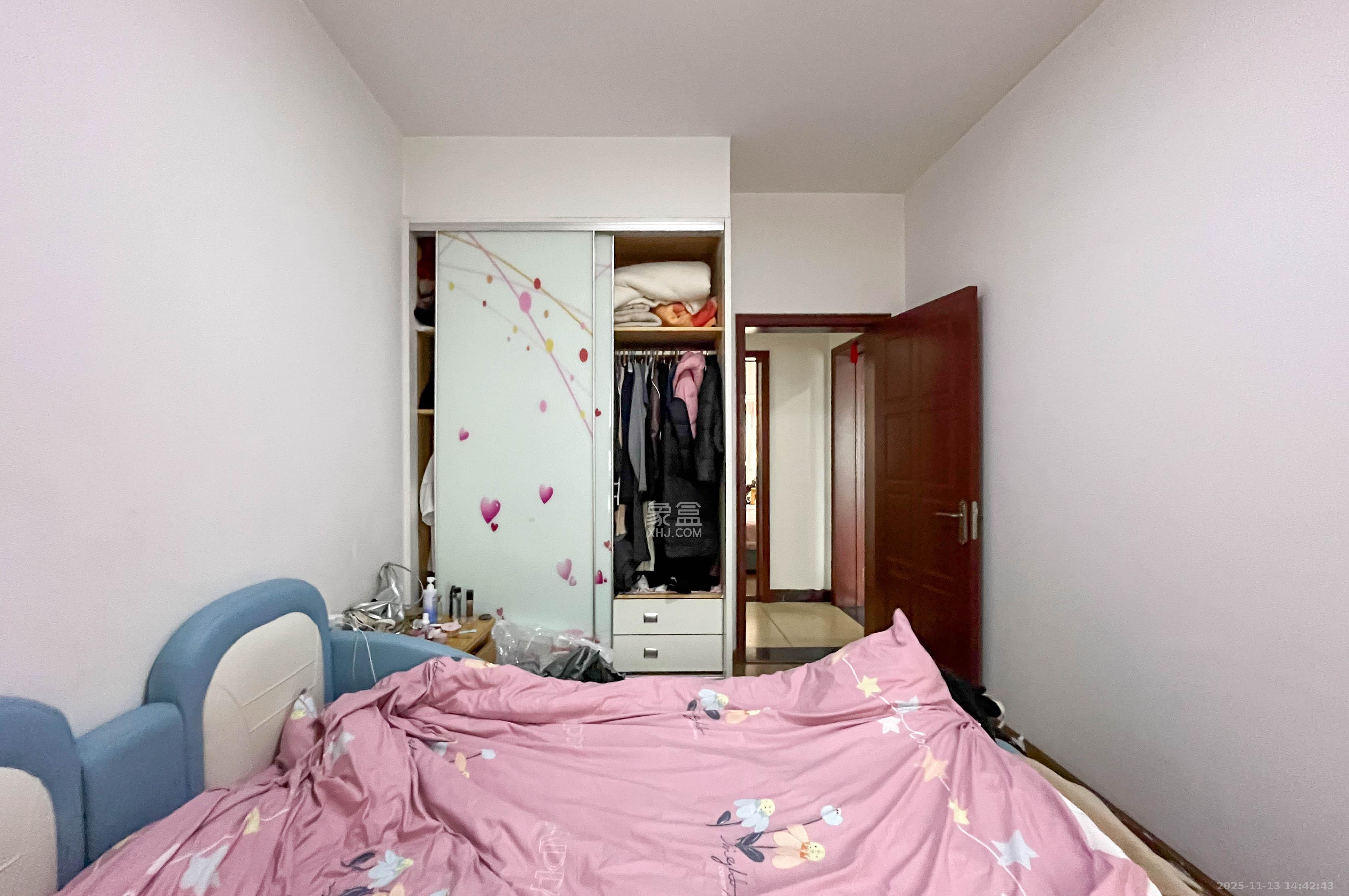 西点公园里  3室2厅2卫    156.0万其他