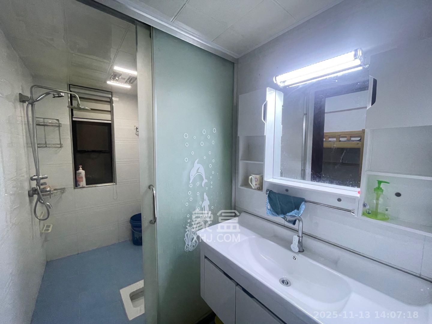 达美D6区  2室2厅1卫    2300.0元/月室内图