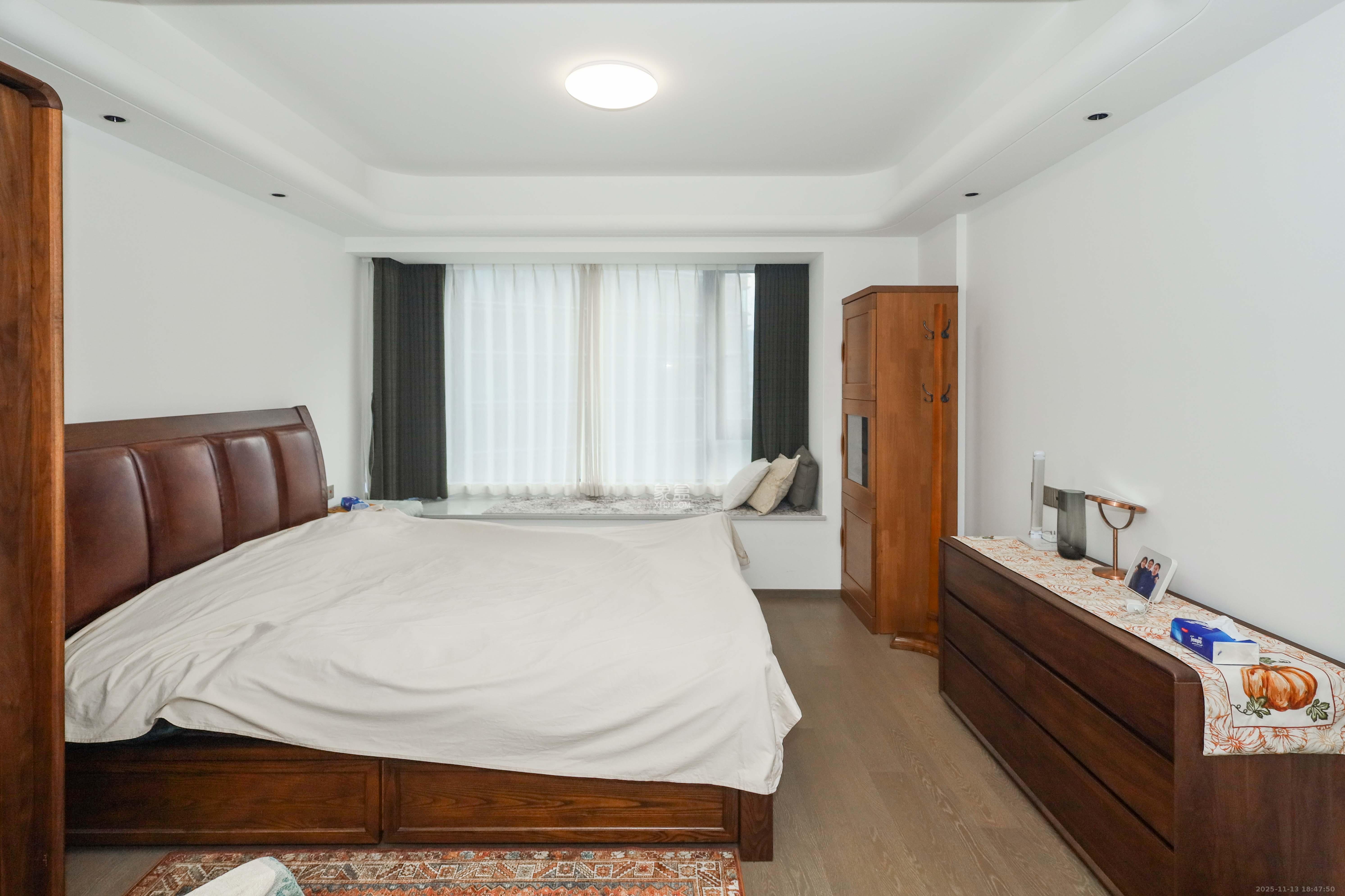 绿城招商桂语雲峯  4室2厅2卫    380.0万卧室