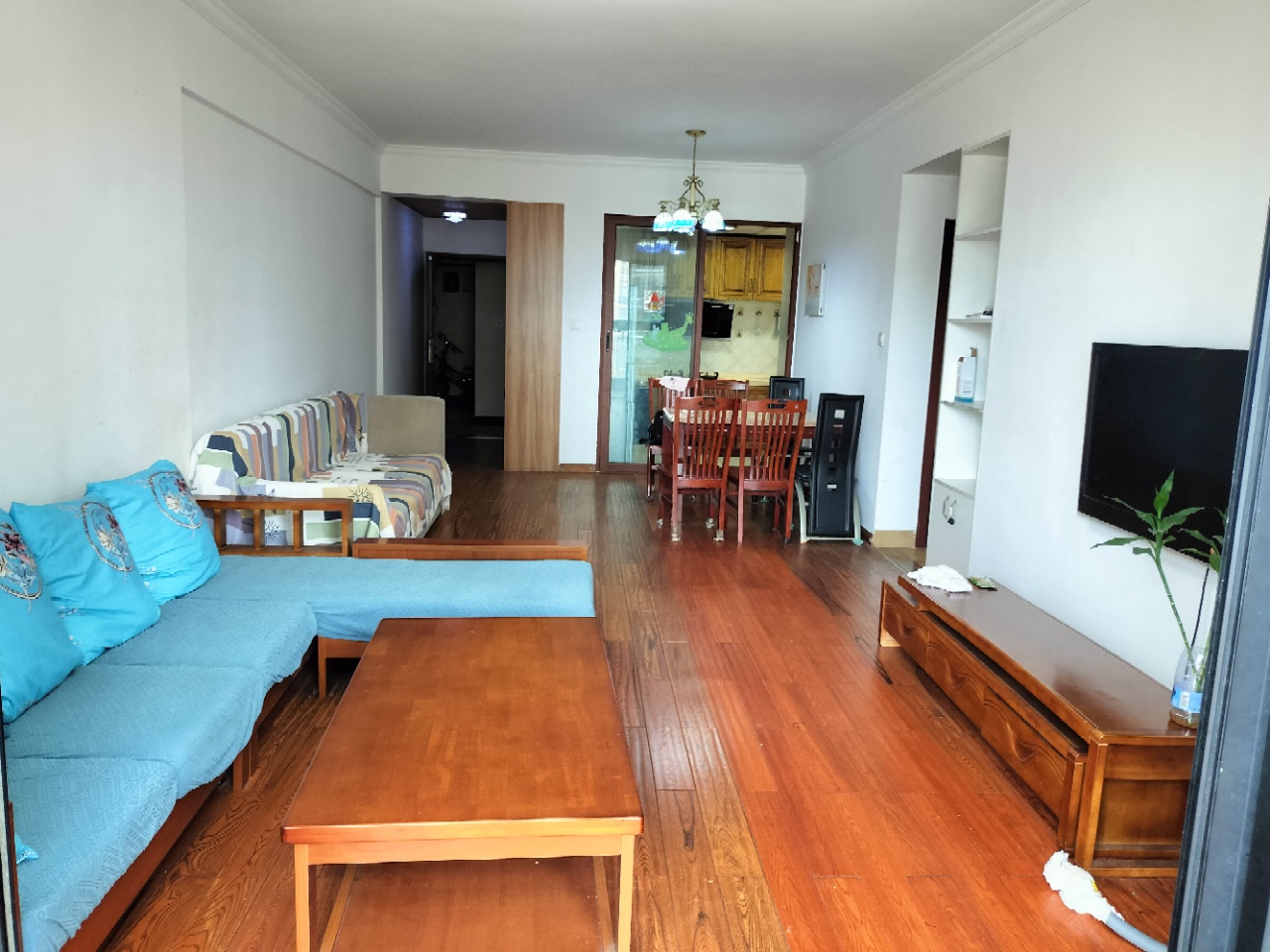 翡翠水城（住宅）  2室2厅1卫    2300.0元/月室内图