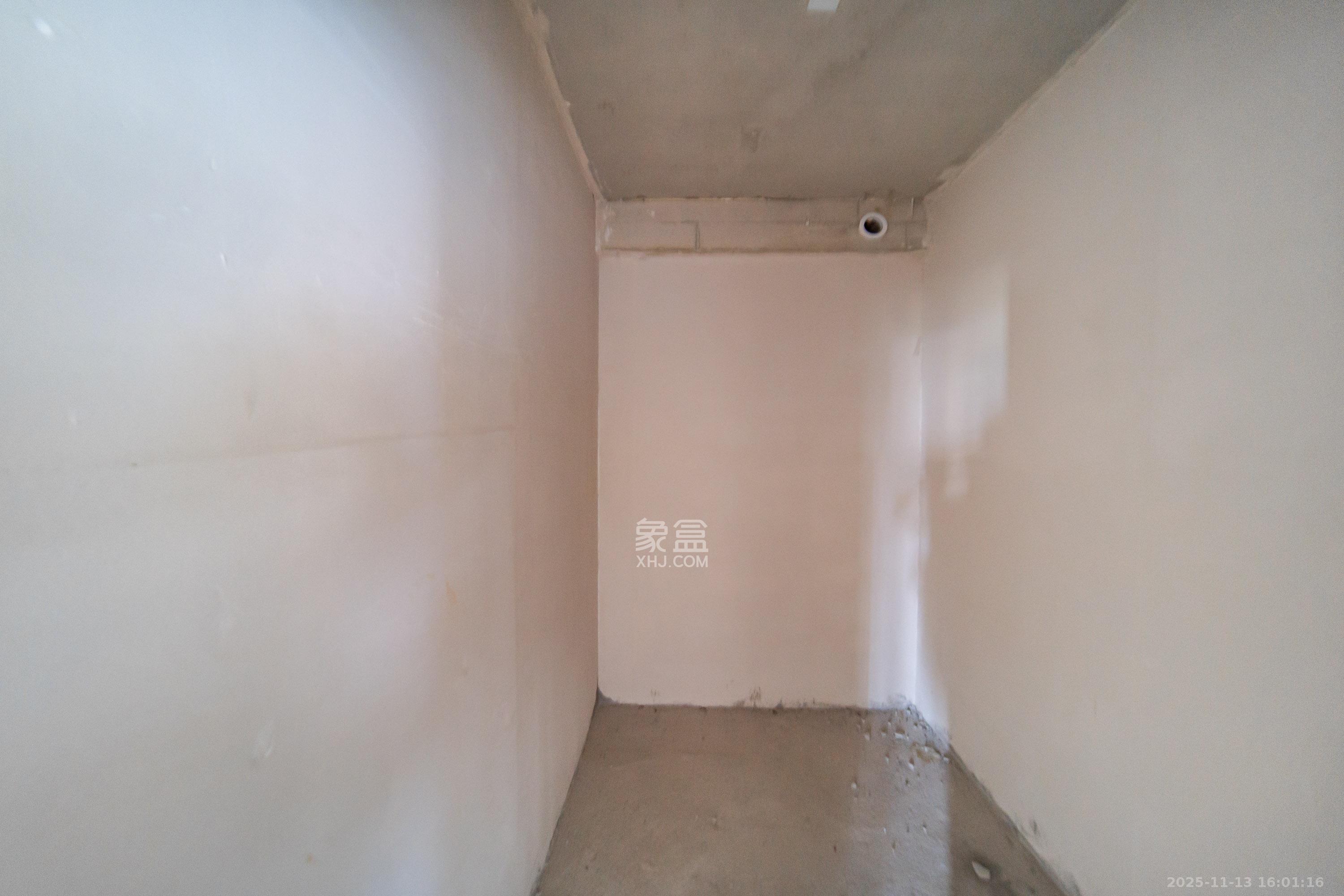 城发恒伟东风映1897  4室2厅2卫    340.0万其他