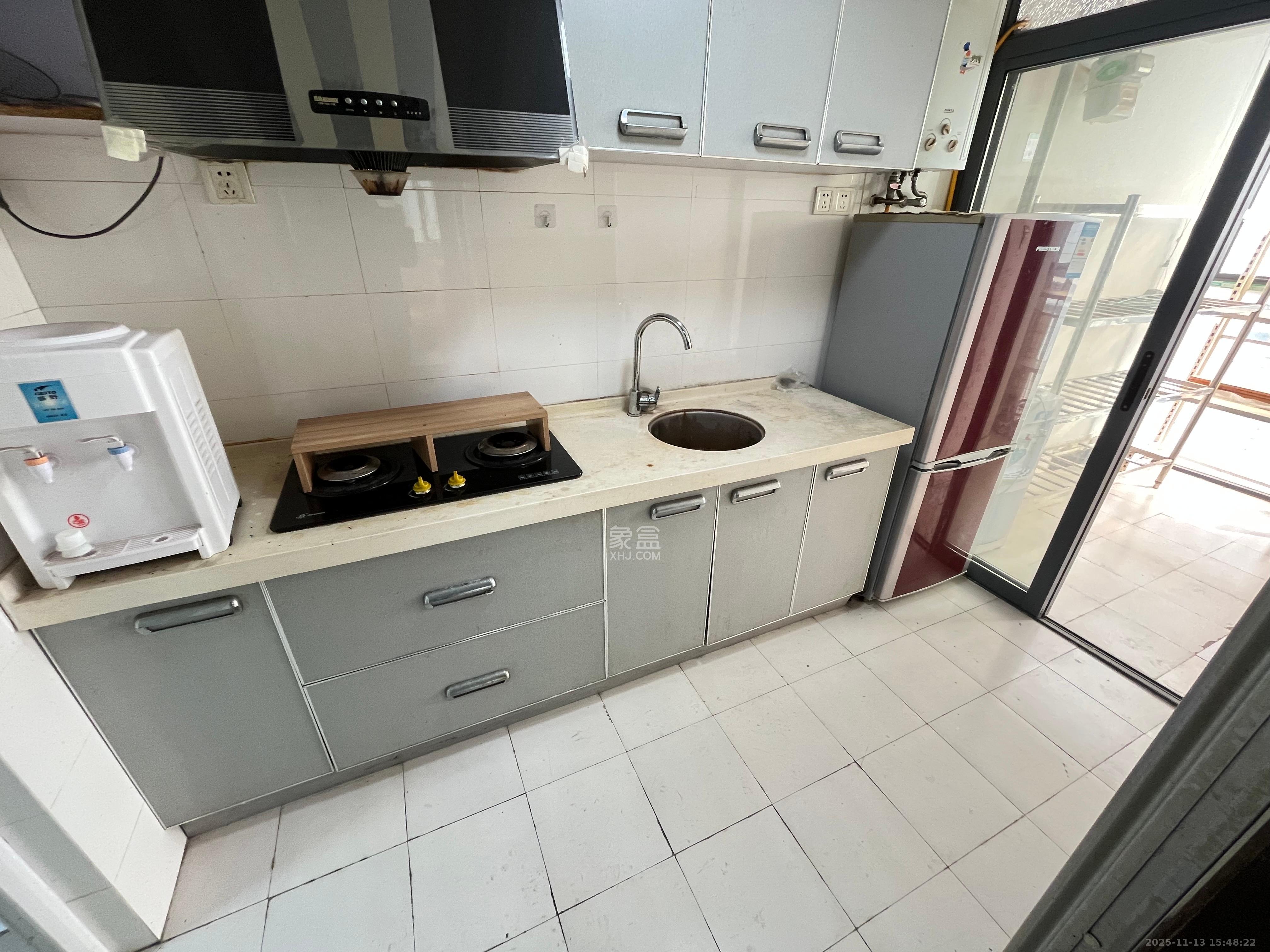 湘域中央 2室1厅1卫 3500.0元/月 湘域中央 2室1厅1卫 3500.0元/月室内图