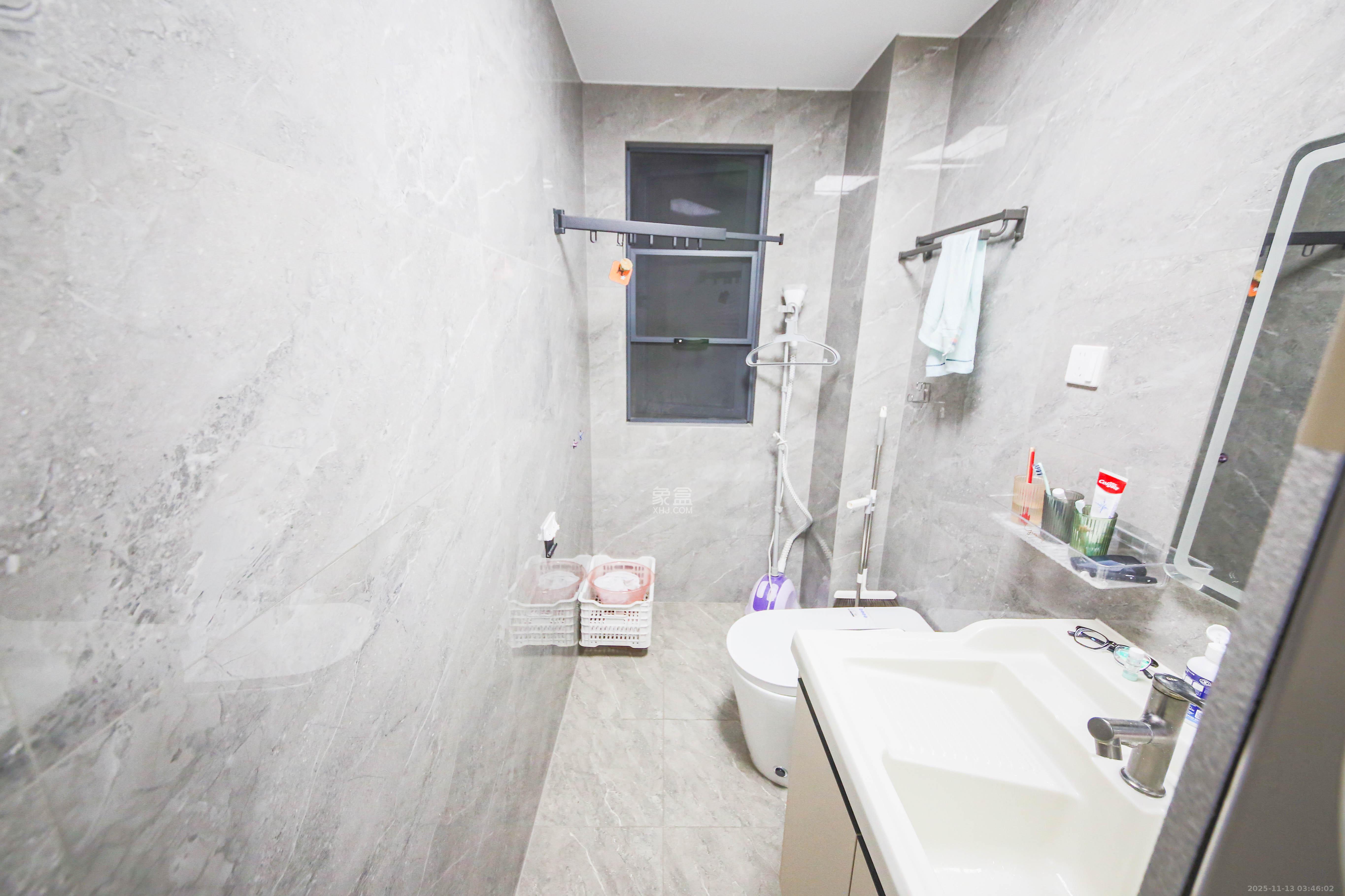 中建钰和城 3室2厅2卫 150.0万 中建钰和城 3室2厅2卫 150.0万卫生间