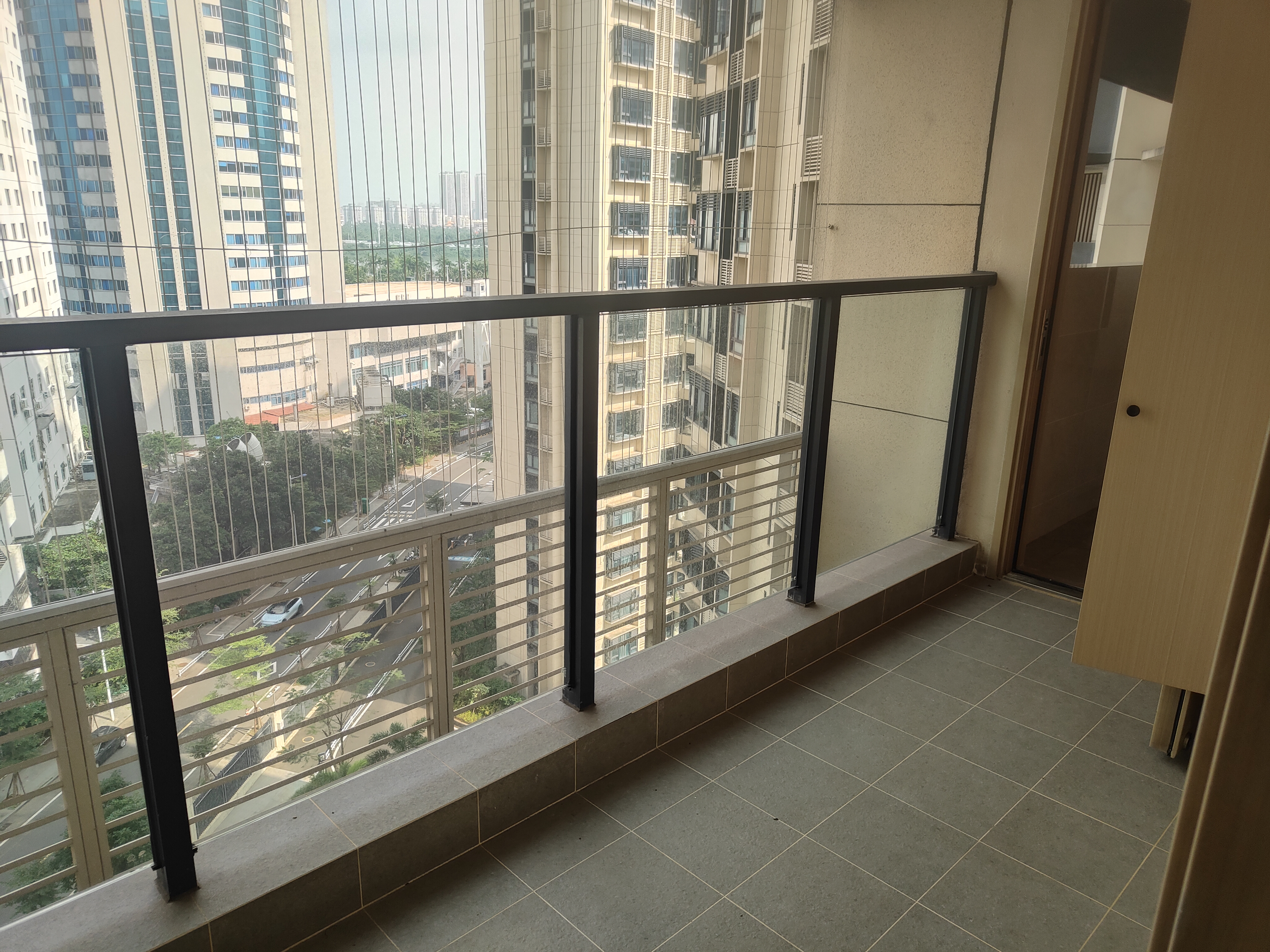 华润中心二期东悦府 3室2厅2卫 350.0万 华润中心二期东悦府 3室2厅2卫 350.0万客厅