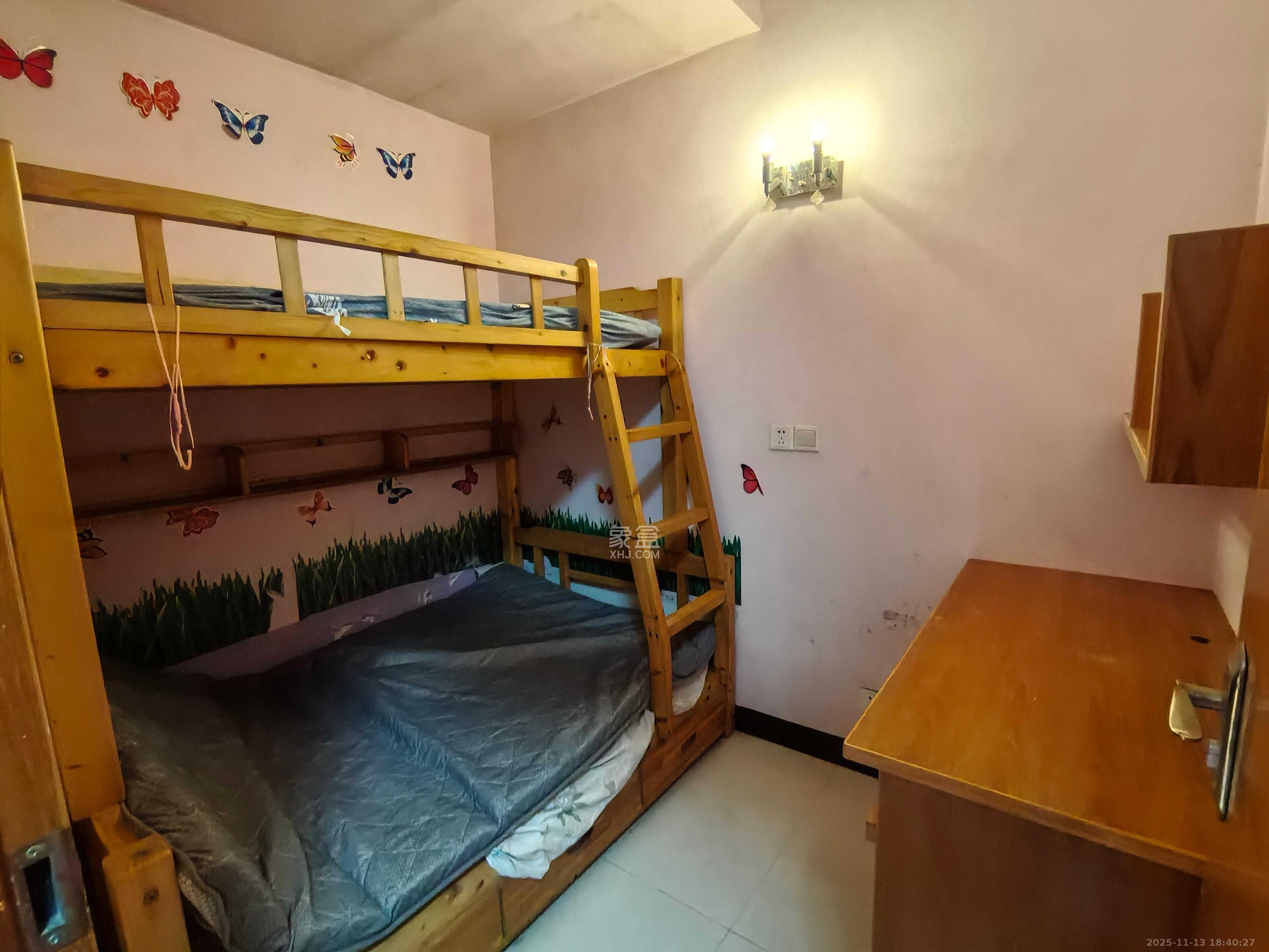 中房F联邦  2室2厅1卫    1600.0元/月室内图