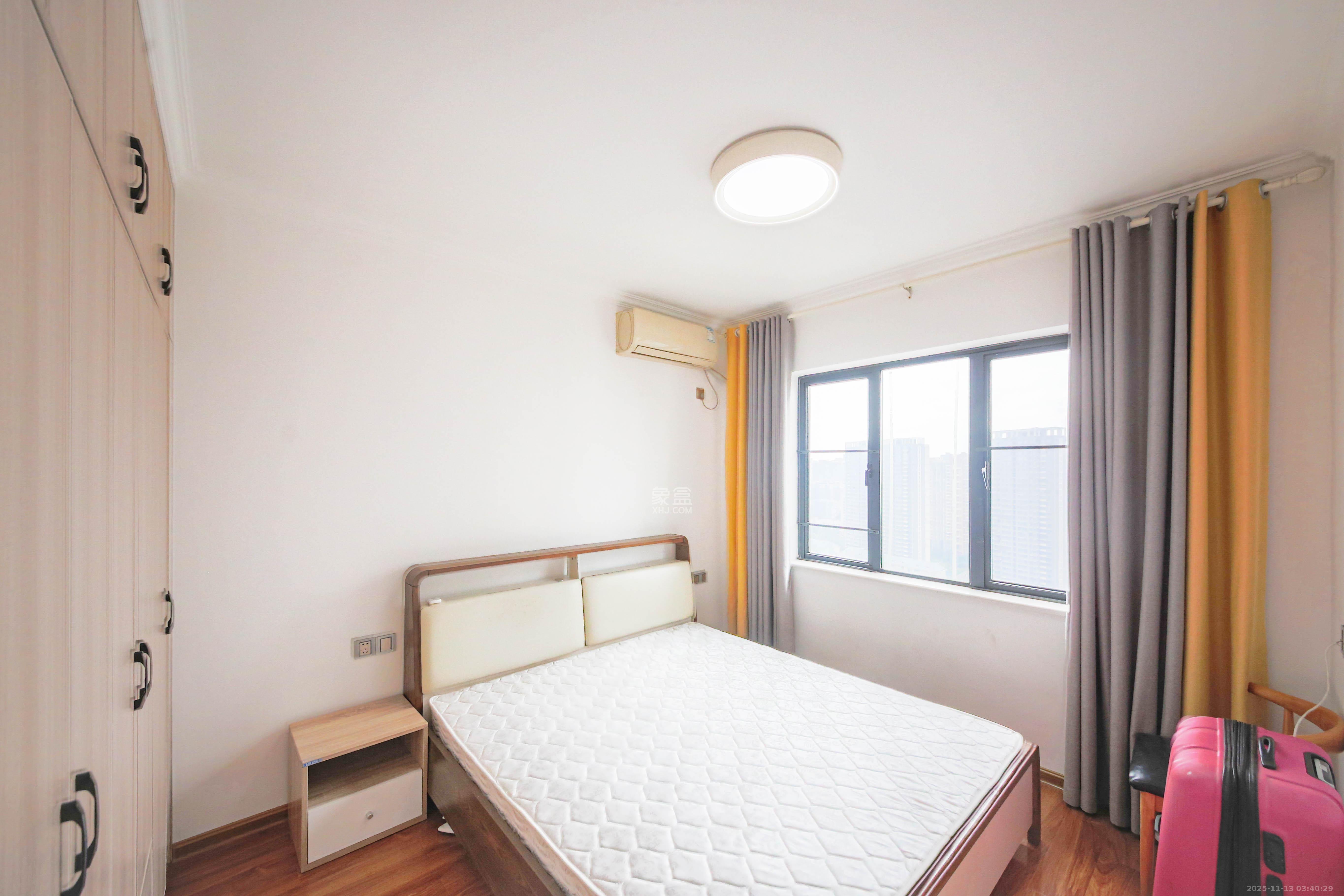 丽水熙园 3室2厅1卫 98.0万 丽水熙园 3室2厅1卫 98.0万卧室