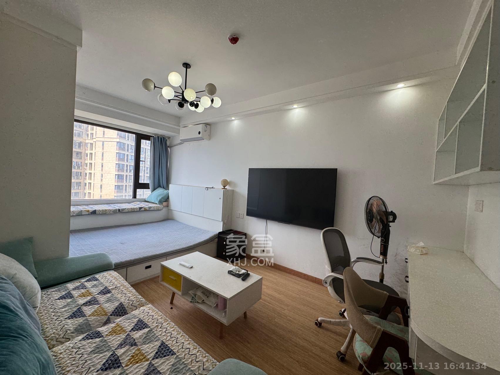 融创融公馆（融创臻苑）  1室1厅1卫    1500.0元/月室内图1