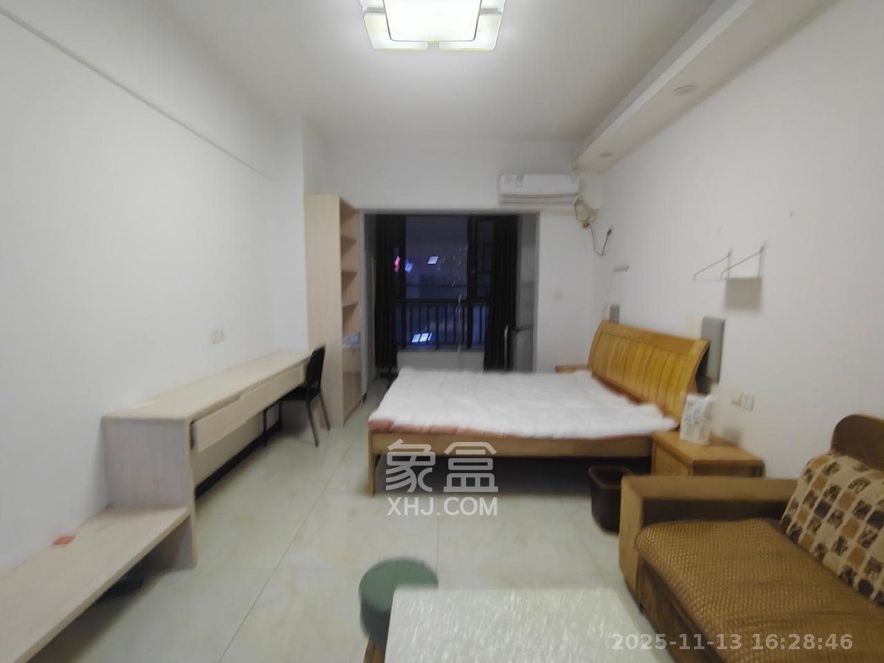 梅溪国际公寓（步步高新天地）  1室1厅1卫    1600.0元/月室内图