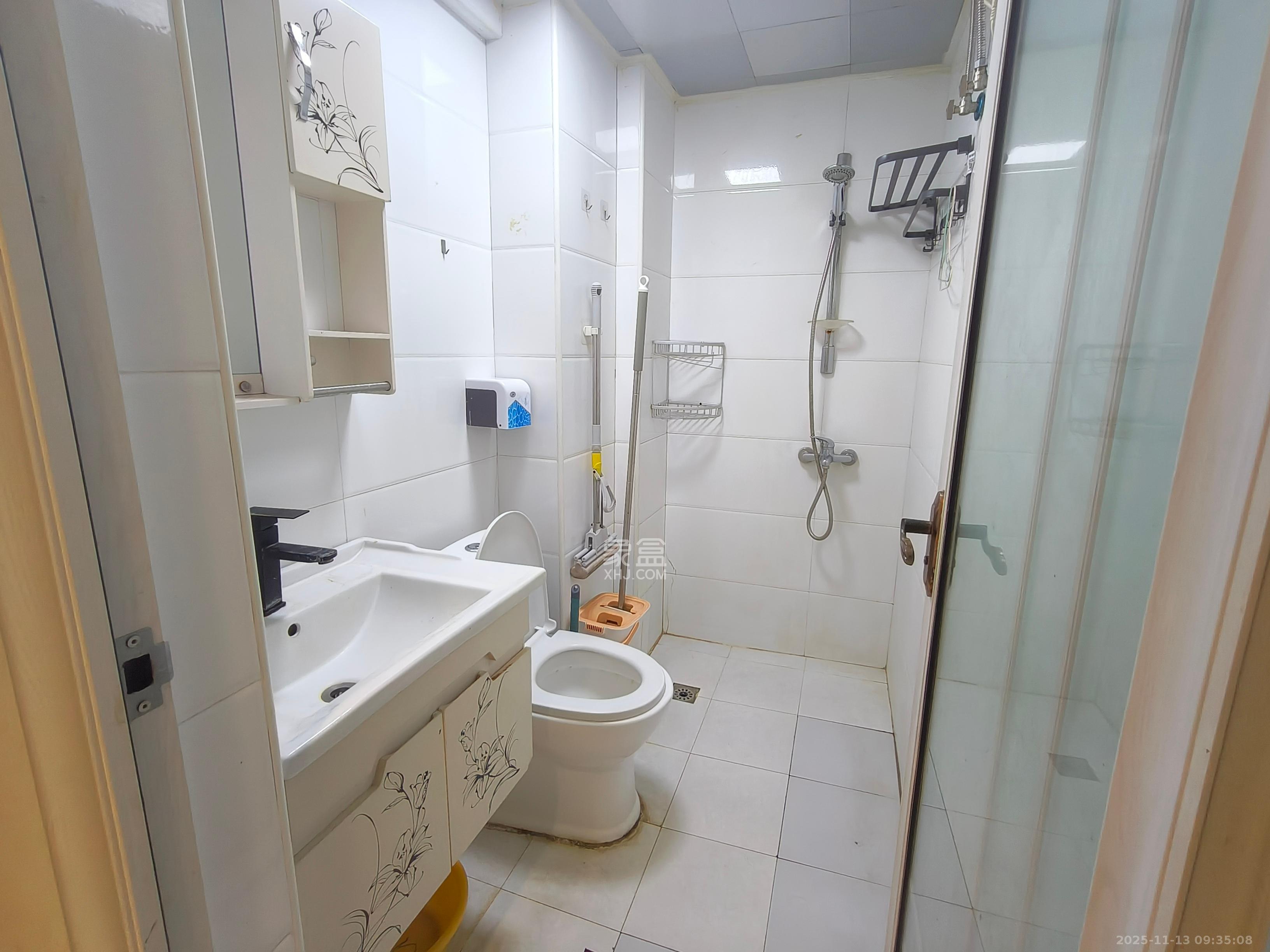 新远时代  1室1厅1卫    1000.0元/月室内图