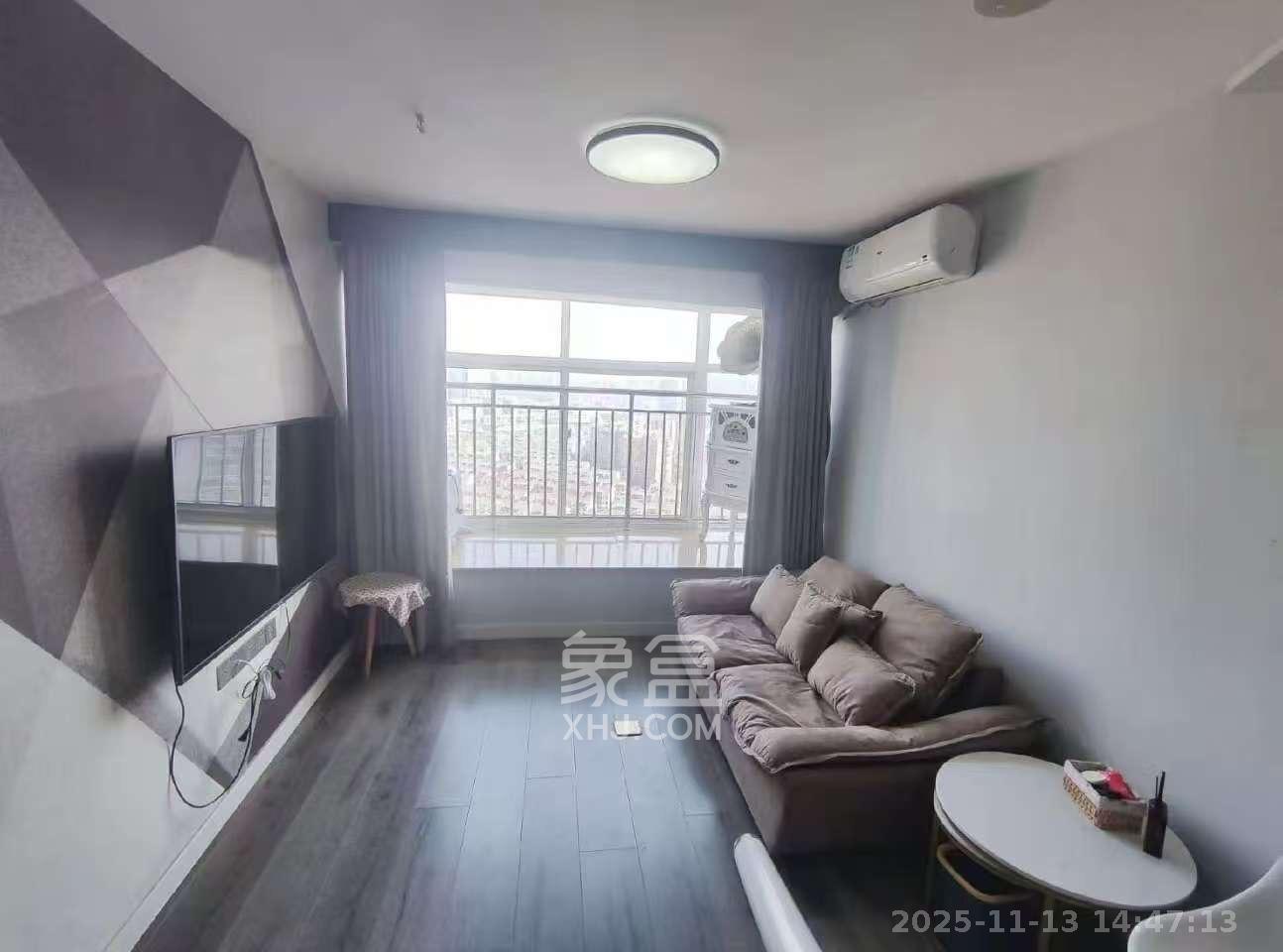 金色loft（鑫秋大厦）  1室1厅1卫    2200.0元/月室内图