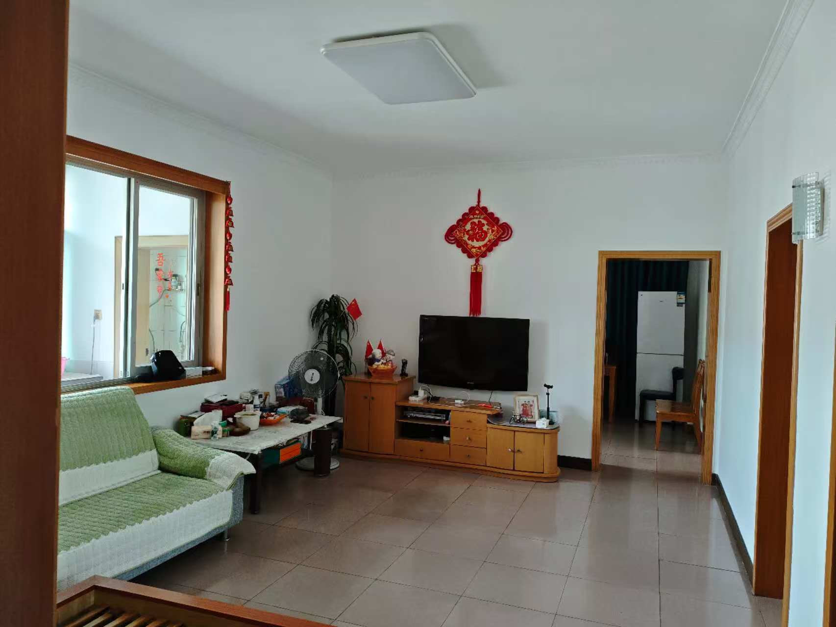 桃花仑居委会 1室2厅2卫 30.8万 桃花仑居委会 1室2厅2卫 30.8万客厅