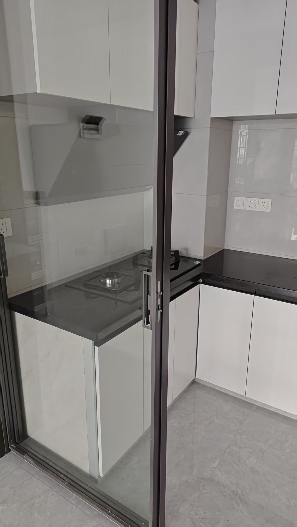 互助小区电梯房  2室2厅1卫    1600.0元/月室内图