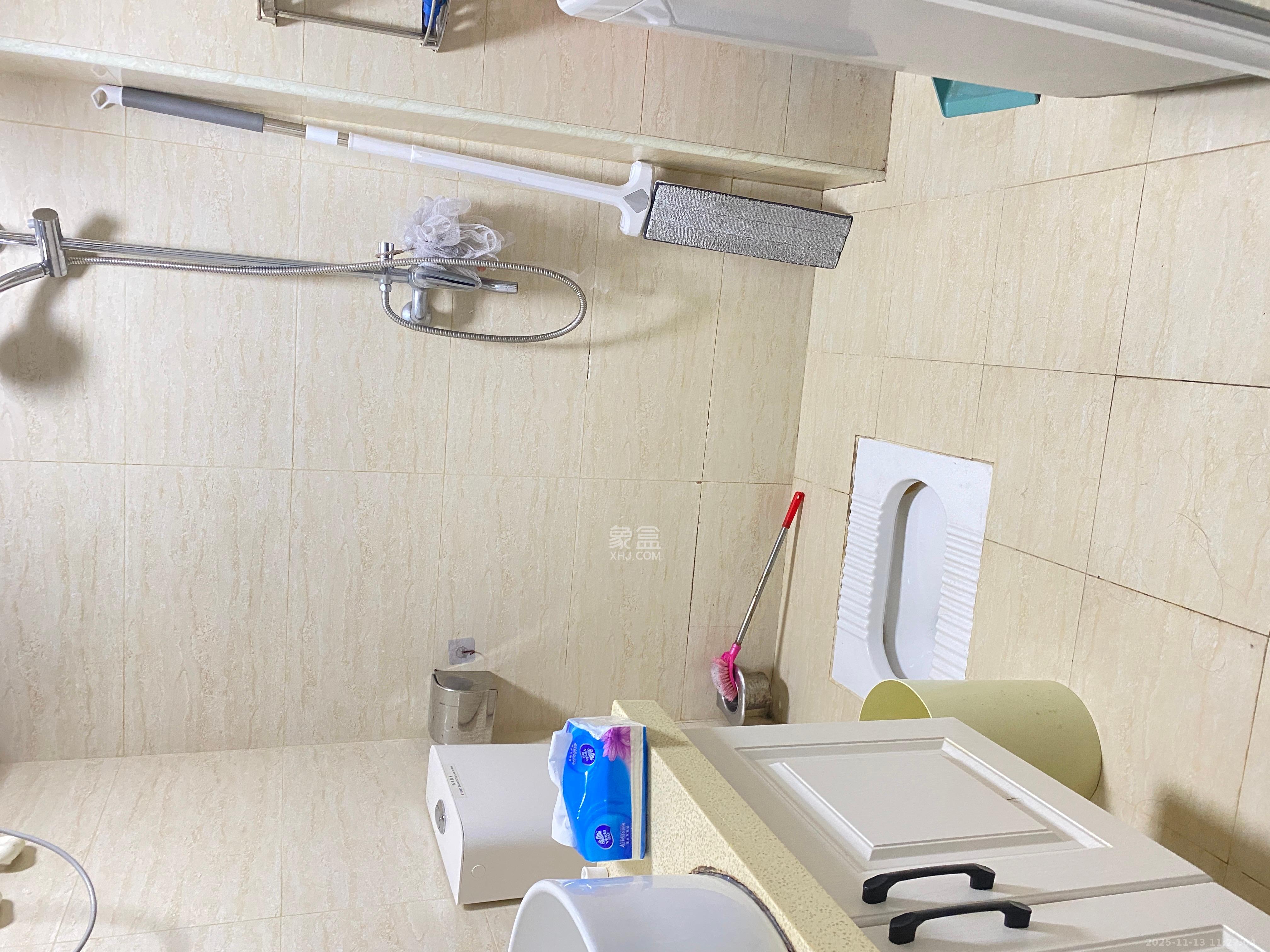 芙蓉万国城MOMA（卓越汇富苑）  1室1厅1卫    1300.0元/月室内图