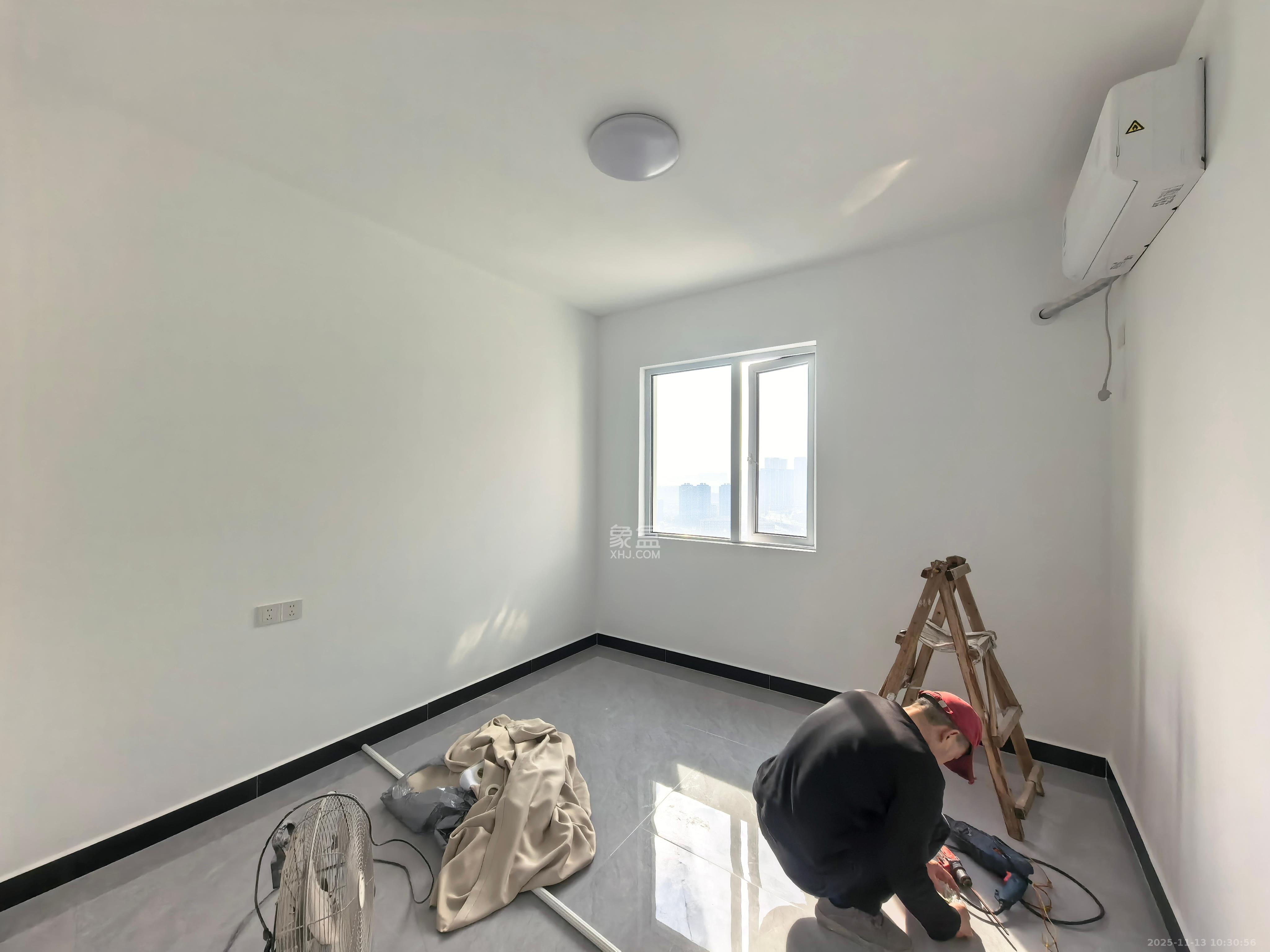 和景家园二期  2室2厅1卫    2000.0元/月室内图